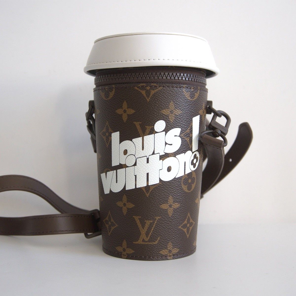 Louis Vuitton Louis Vuitton Monogram Coffee Cup Bag Size ONE SIZE - 1 Thumbnail