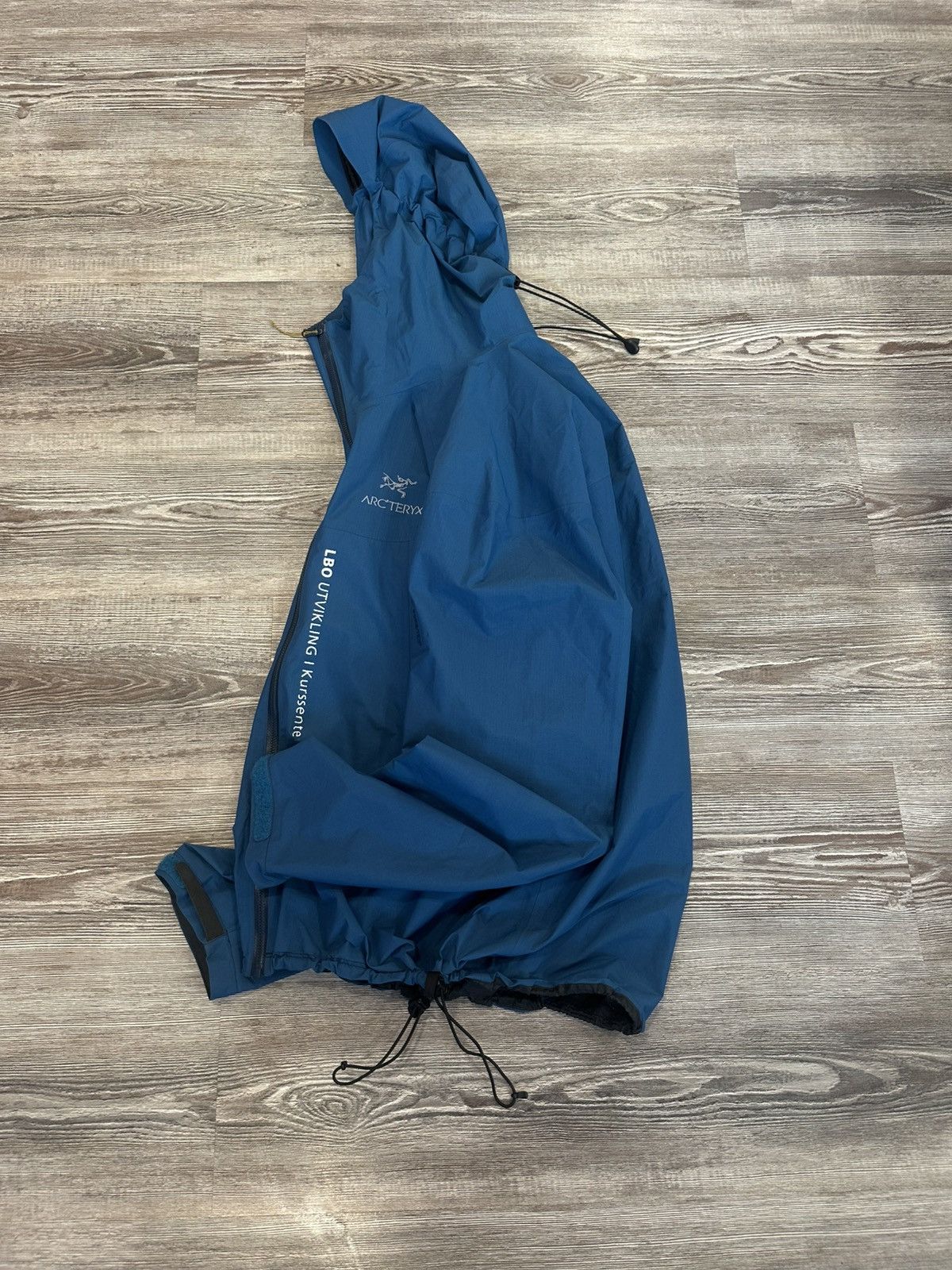 Arc'teryx Vintage Mens Arcteryx Alpha Gore-tex Jacket size L Size US L / EU 52-54 / 3 - 2 Thumbnail