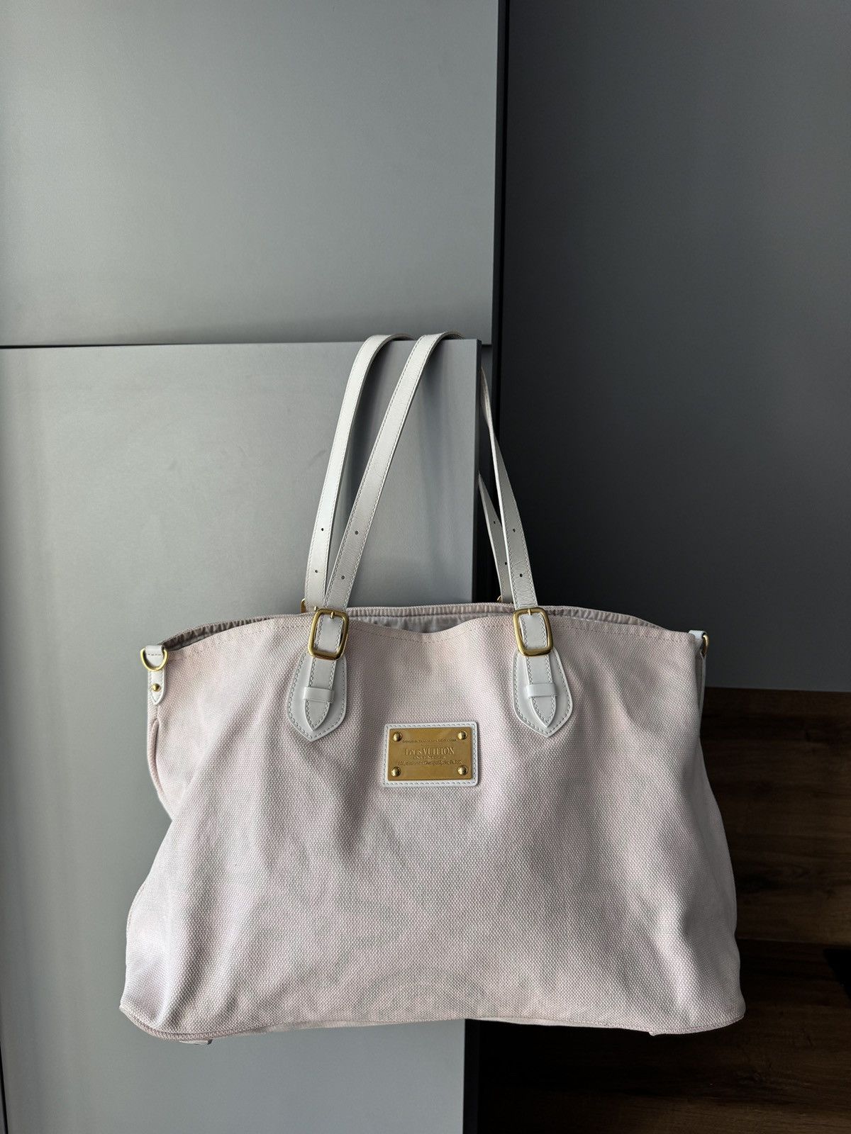 Louis Vuitton Louis Vuitton Tahitienne Cabas PM Pink Tote Bag Size ONE SIZE - 1 Thumbnail
