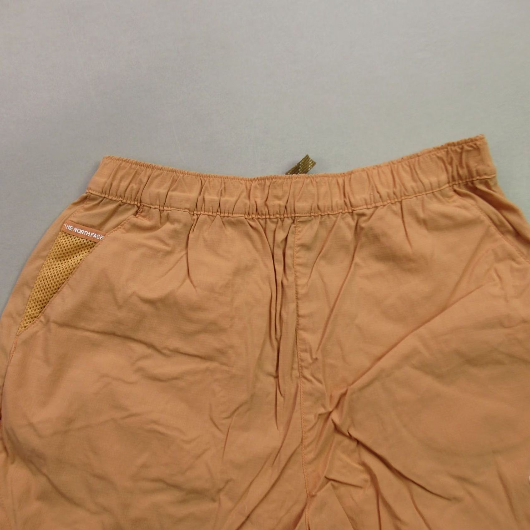 The North Face The North Face Shorts Womens Medium Lightweight Workout Activewear Orange Size 42" / US 20 - 2 Thumbnail