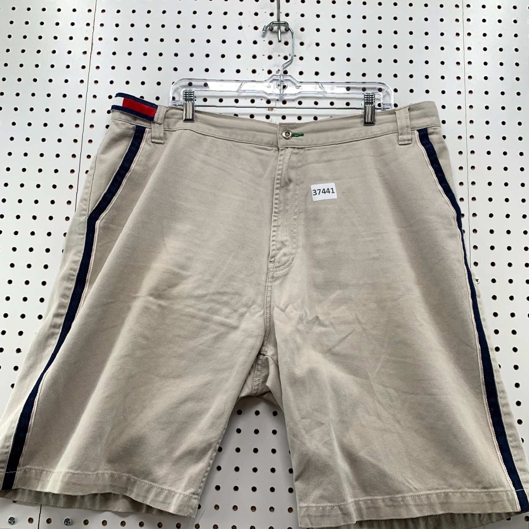 Tommy Hilfiger VINTAGE Tommy Hilfiger Denim Shorts Mens 40x10 Bermuda Regular 40 Tan Blue Selvedge Sides Y2K Vintage Mens Shorts Size US 40 / EU 56 - 2 Thumbnail