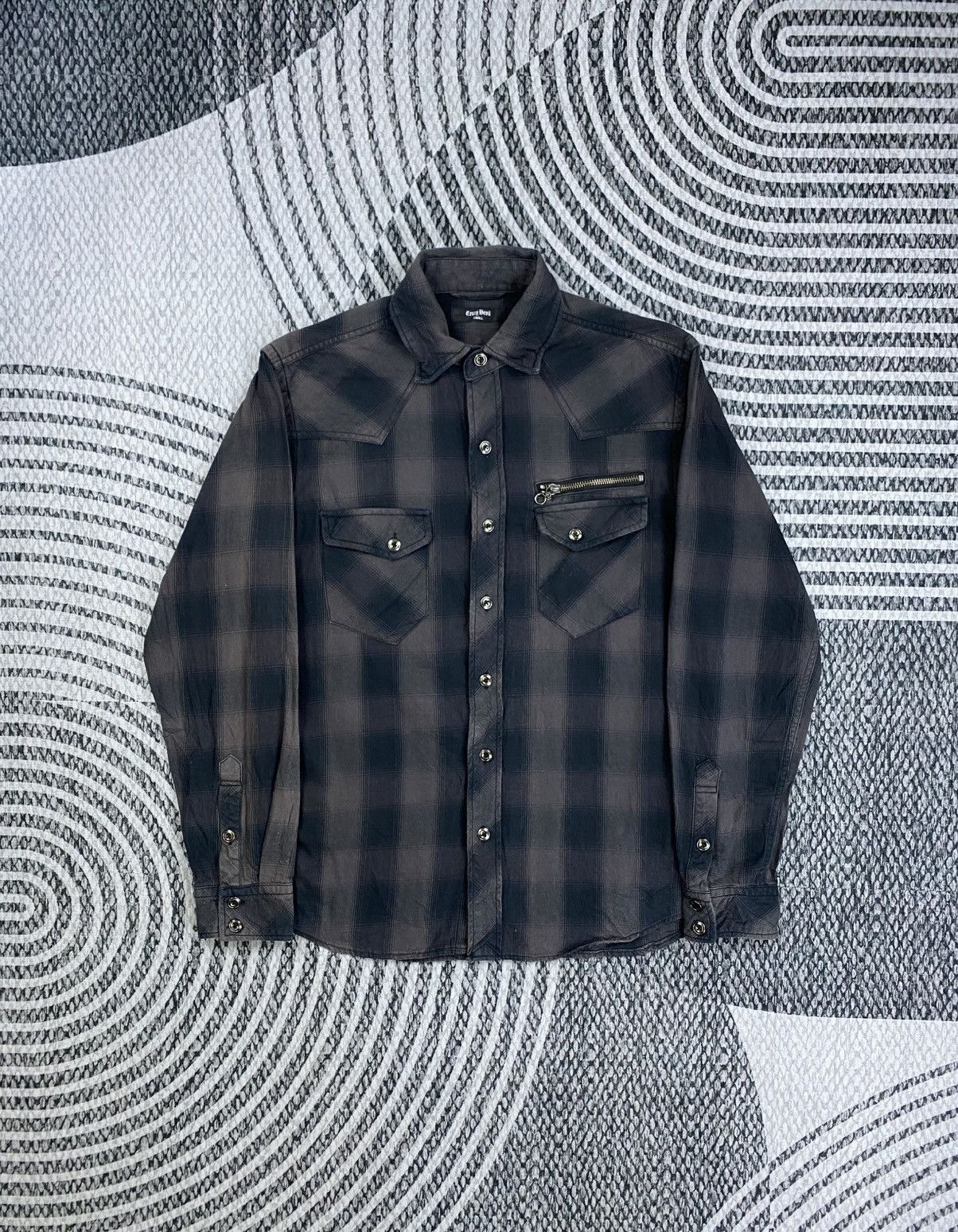 Japanese Brand Vintage Crazy Devil Checked Button Up Punk Style Nice Design Size US M / EU 48-50 / 2 - 1 Thumbnail