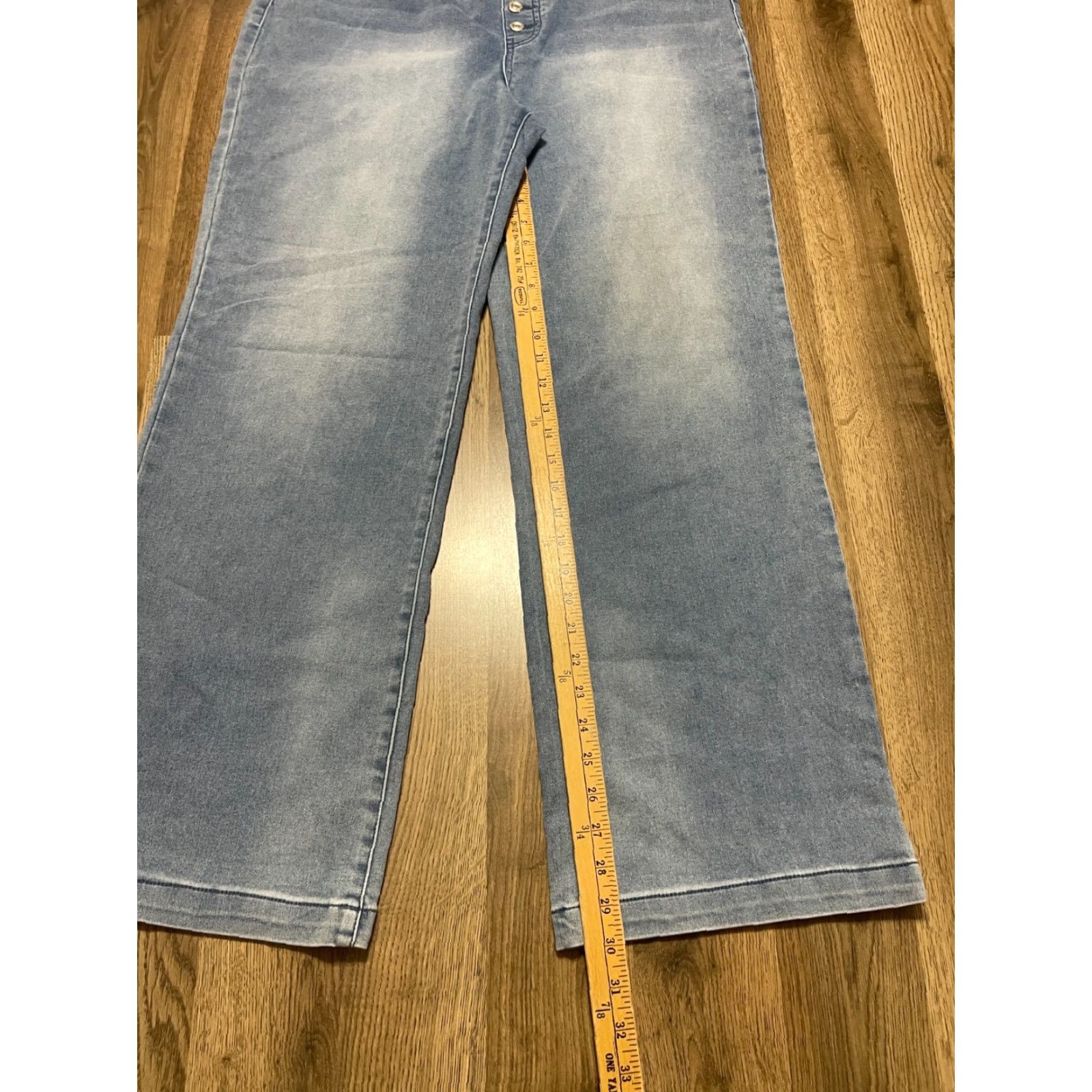 Vintage DG2 Jeans Womens XL Blue Denim Pull On Straight Leg Medium Wash Regular 5-Pocket Inseam 30 in Size 40" / US 18 - 7 Thumbnail