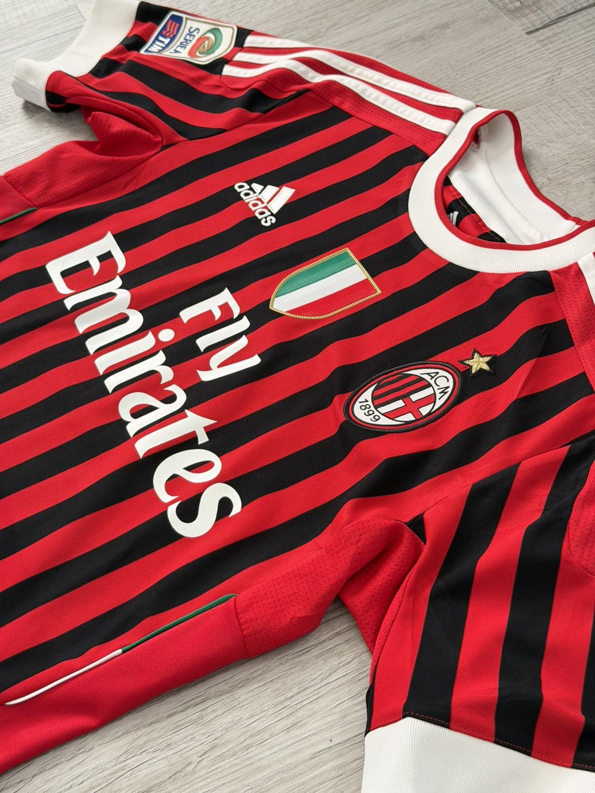 Other AC Milan Ibrahimovic Jersey 2011 Size US S / EU 44-46 / 1 - 2 Thumbnail