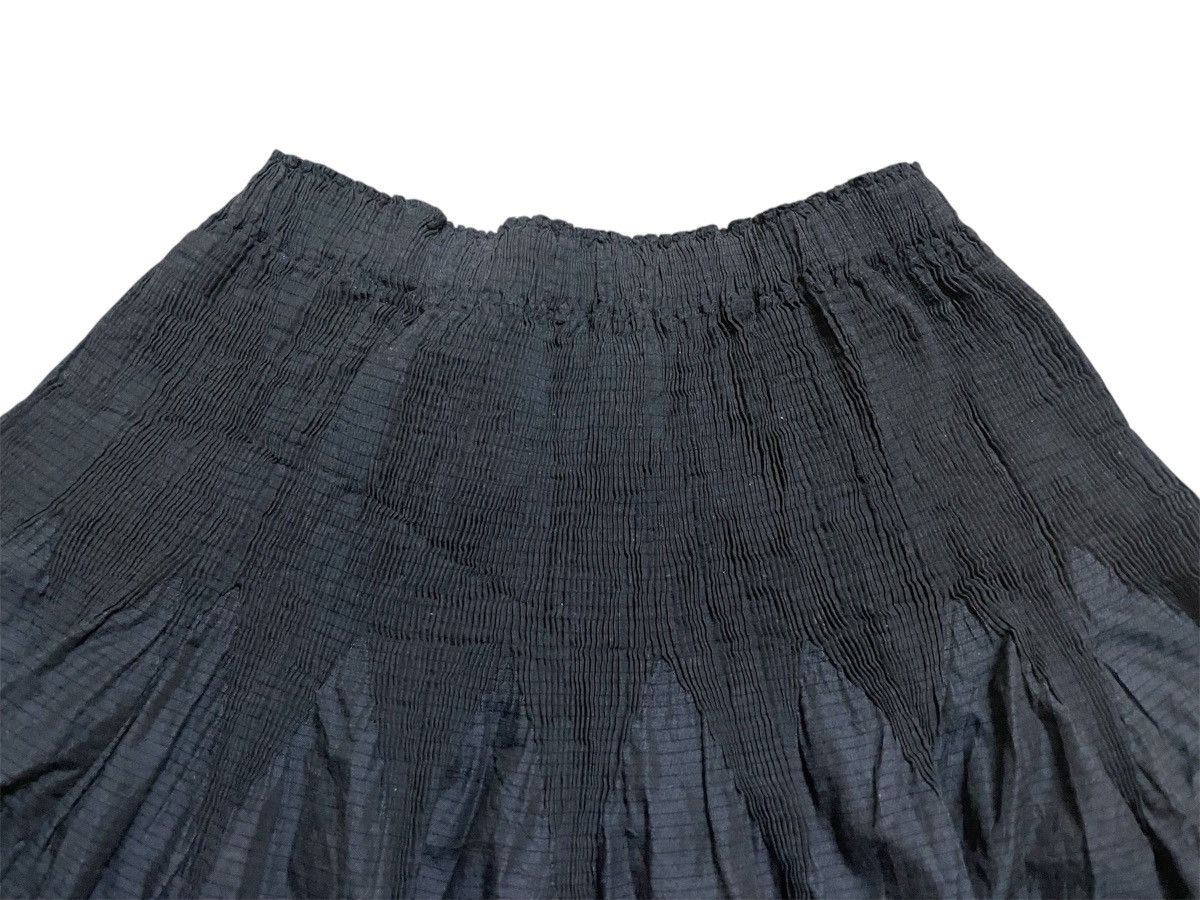 Issey Miyake Issey Miyake ME Cauliflower Crinkled Midi Skirt Size 30" / US 8 / IT 44 - 3 Thumbnail