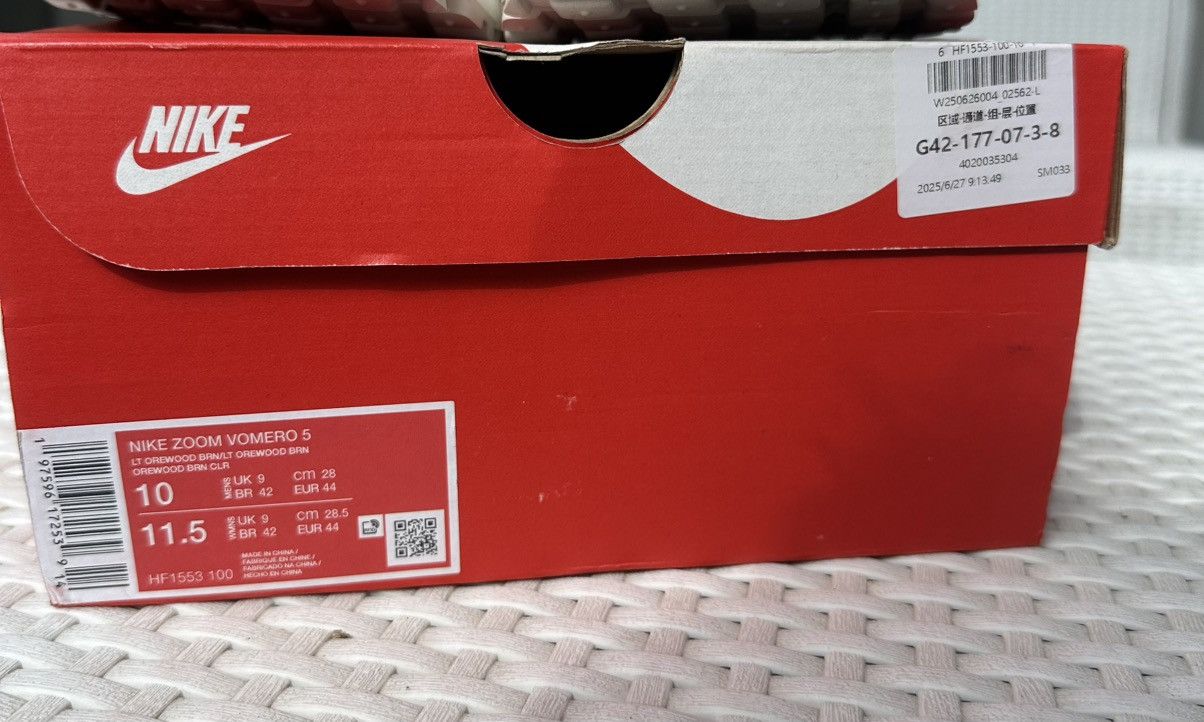 Nike Nike Air Vomero 5 | New | Size 44 (28 cm) Size US 11 / EU 44 - 10 Thumbnail