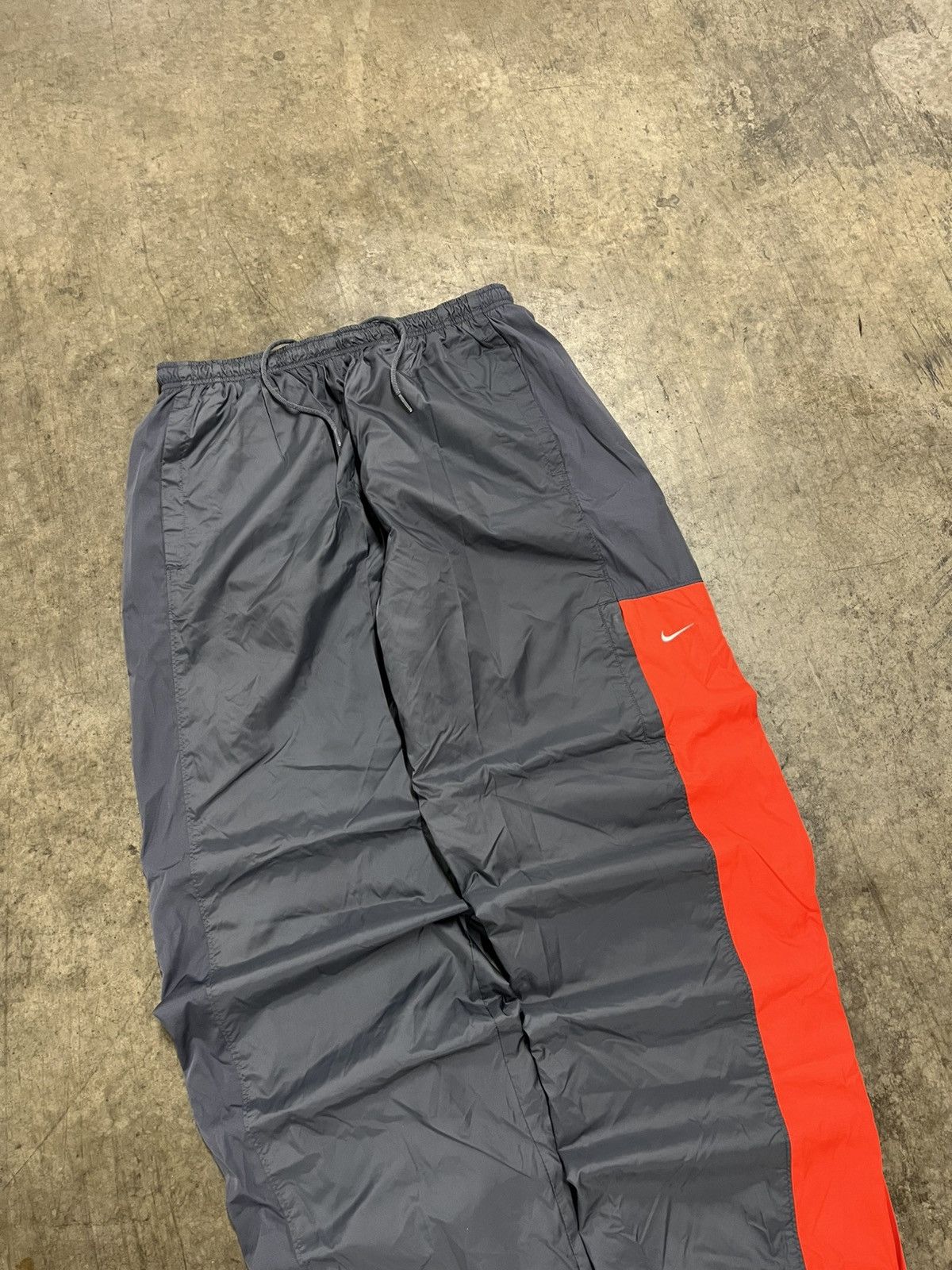 Nike × Vintage Nike track pants y2k baggy fit hype sporty wide leg skater Size US 32 / EU 48 - 5 Thumbnail