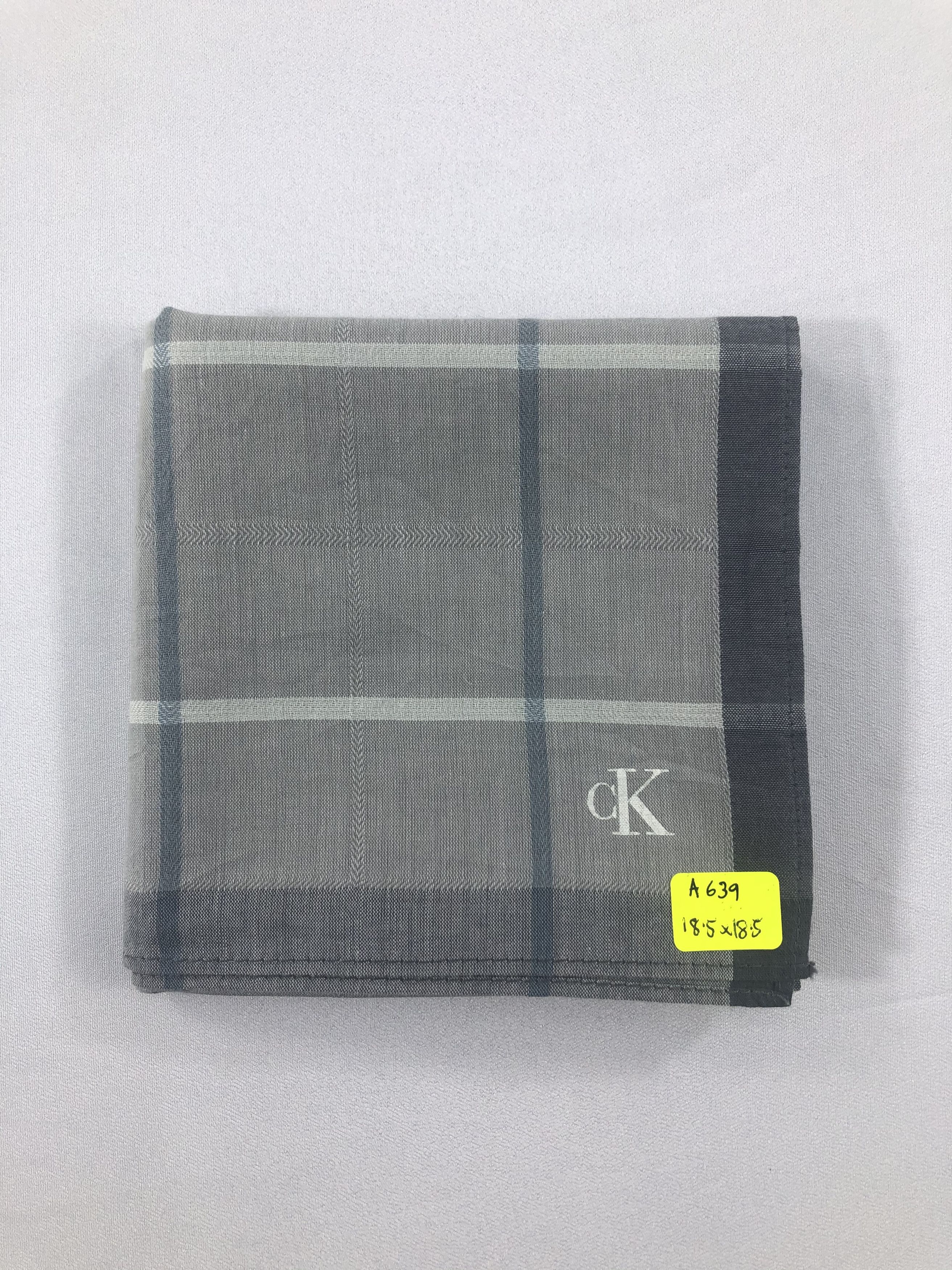 Calvin Klein Calvin Klein Handkerchief / Bandana / Neckerchief Size ONE SIZE - 6 Thumbnail