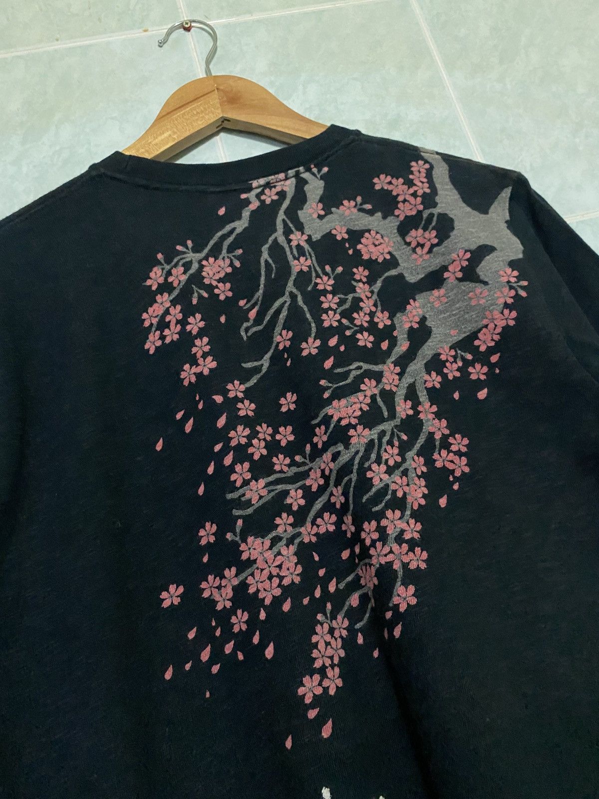 Japanese Brand Sukajan Skull Harajuku Sakura By TOEI COMPANY Japan Tshirt Size US M / EU 48-50 / 2 - 11 Thumbnail