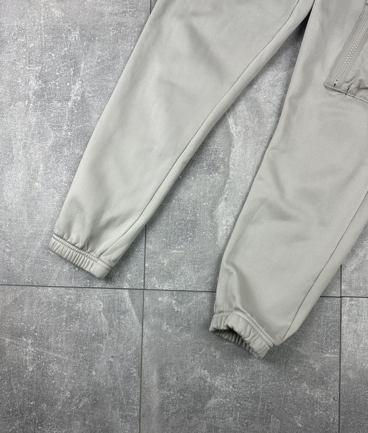 Nike Nike NSW Cargo Sweatpants Swoosh Logo Size US 30 / EU 46 - 5 Thumbnail