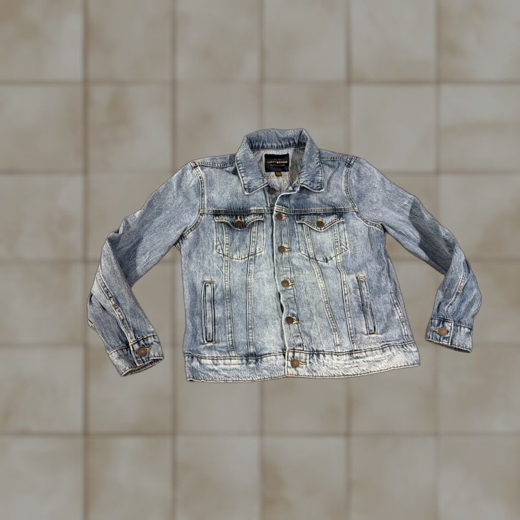 Lucky Brand Lucky Brand Denim Jacket Womens Small Blue Button Front Trucker Distressed Jacket | Denim Jacket | Blue | Regular | Women - XS to S not included Size S / US 4 / IT 40 - 1 Thumbnail