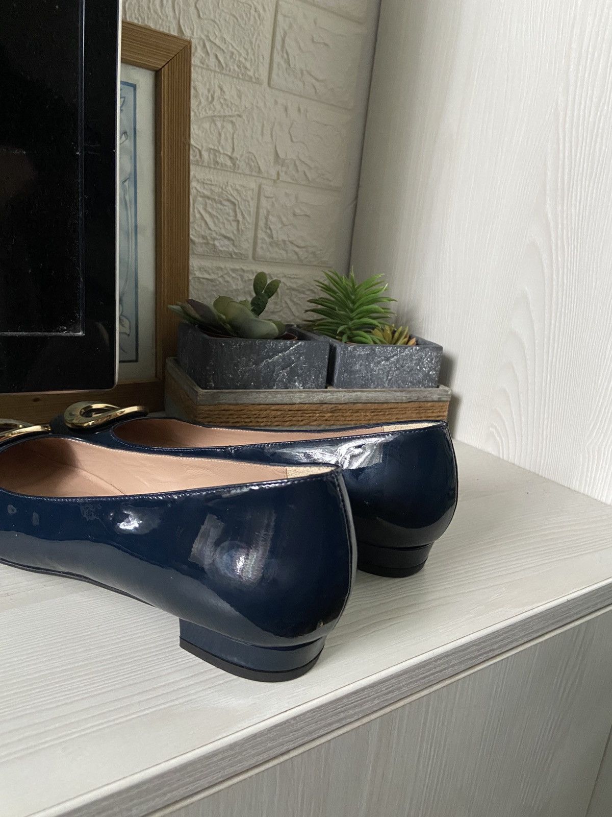 Other Jones Bootmaker Navy Patent Leather Flats / Loafers 40 Size US 9 / IT 39 - 2 Thumbnail