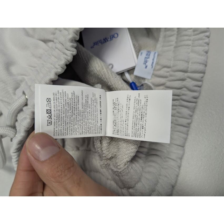 Off-White o1rshd1 Pixel Diag Sweatpants in Light Stone / Black Size US 30 / EU 46 - 20 Thumbnail