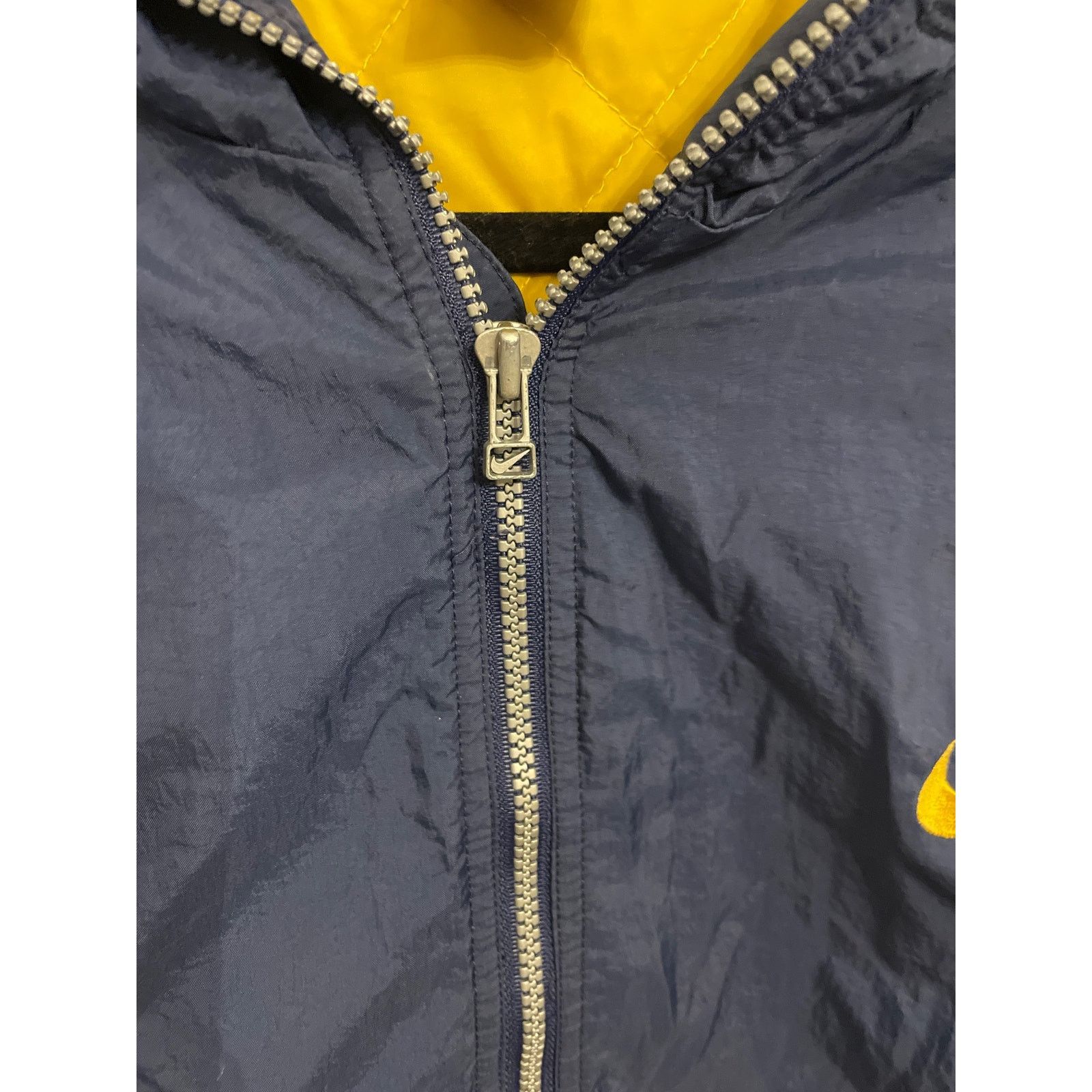 Nike Nike Vintage Puffer Big Logo Quilted Men's Jacket, XL(18-20) Size US XL / EU 56 / 4 - 4 Thumbnail