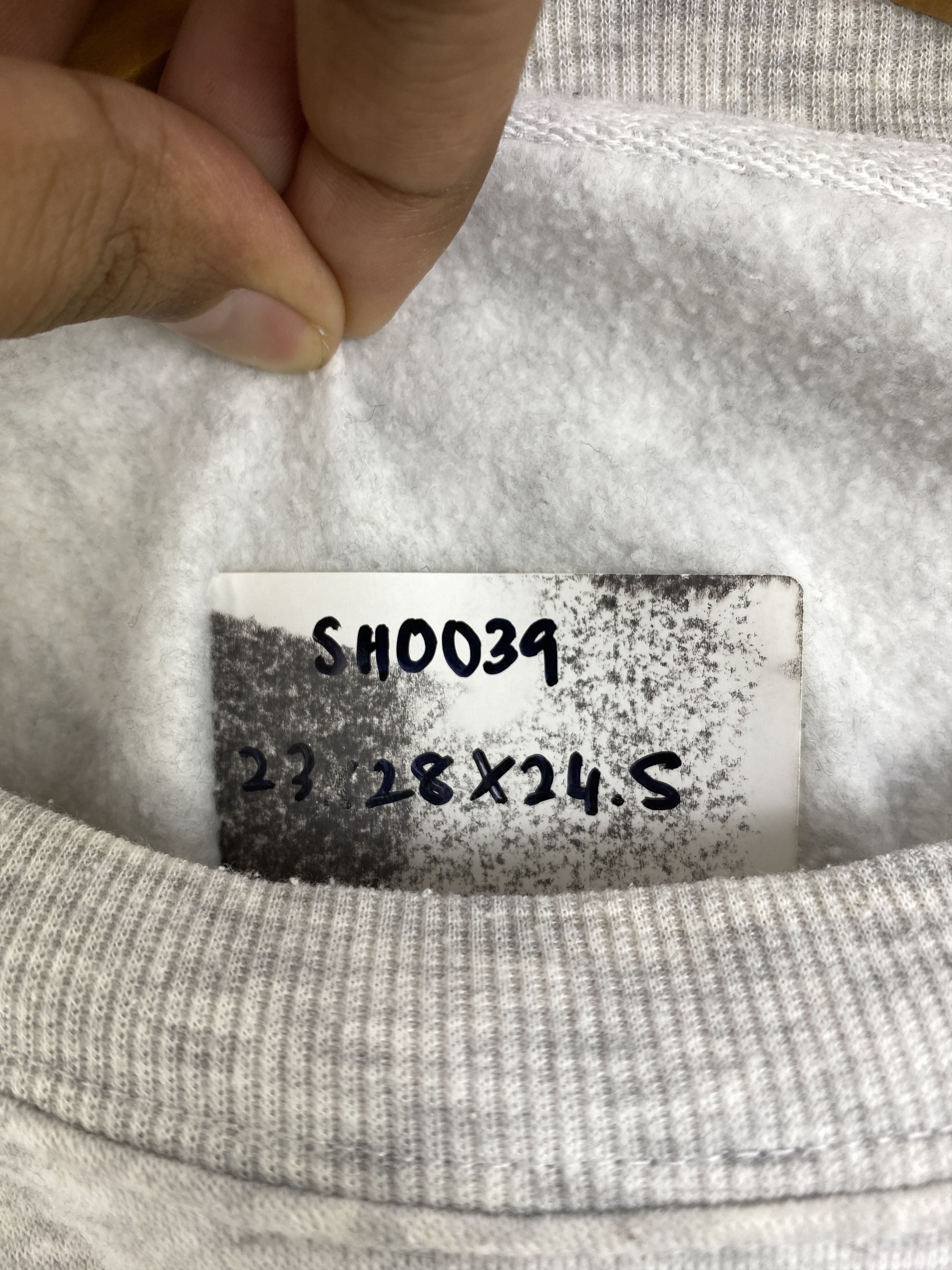 Vintage Vintage GU Wording Crewneck Sweatshirt SH0039 Size US L / EU 52-54 / 3 - 10 Thumbnail