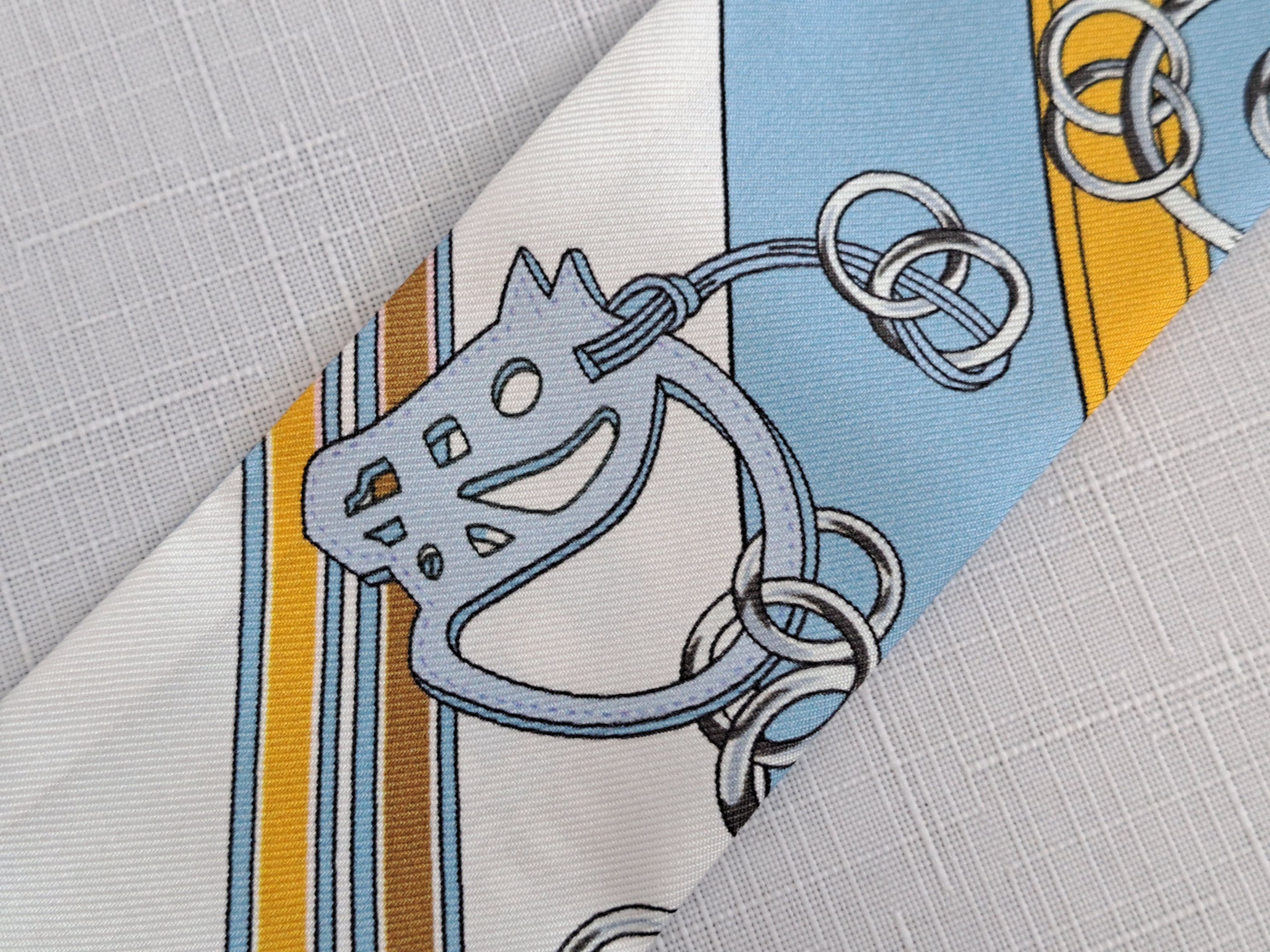 Hermes HERMES Paris silk twilly scarf. Size ONE SIZE - 12 Thumbnail