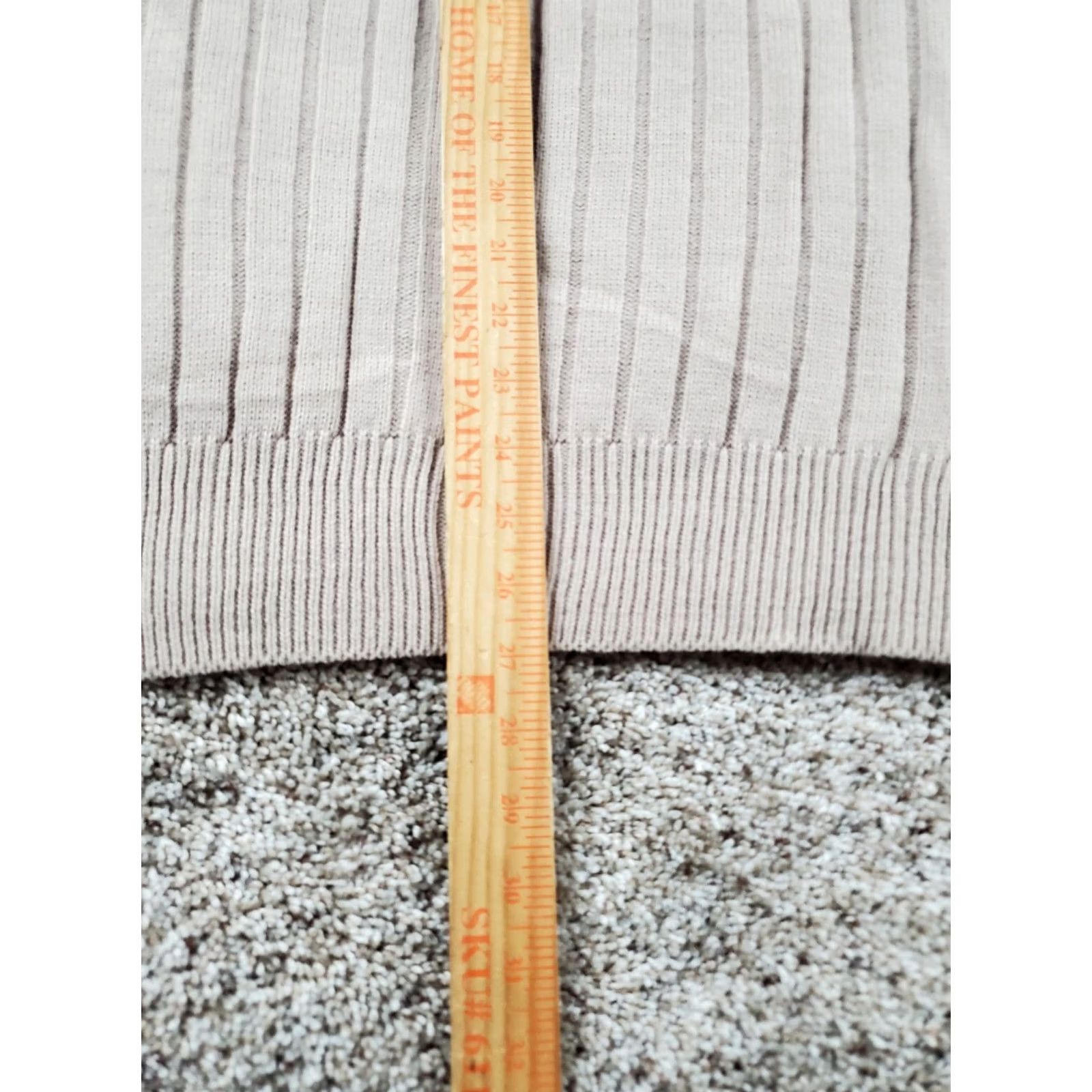 London Fog VINTAGE London Fog Sweater Vest 2XB Brown V-Neck Pullover Ribbed USA Made 80s Mens Big & Tall Brown Vest 90s Theme Pullover Knit Mock Neck? Size US XXL / EU 58 / 5 - 6 Thumbnail