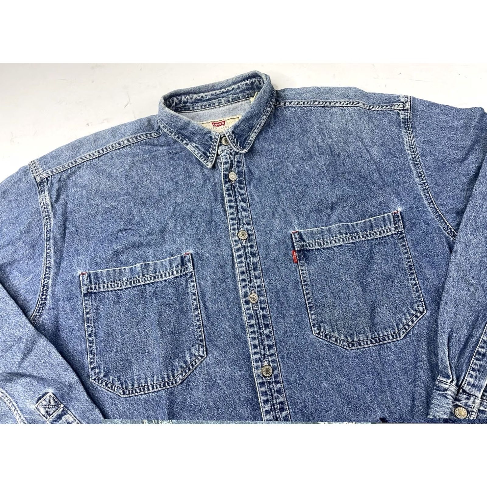 Levi's VINTAGE Levi's Denim Shirt Mens L Blue Western Metal Buttons 90s Pocketed Button-Up Denim Shirt Men Blue Western Metal Buttons 90s Size US L / EU 52-54 / 3 - 2 Thumbnail