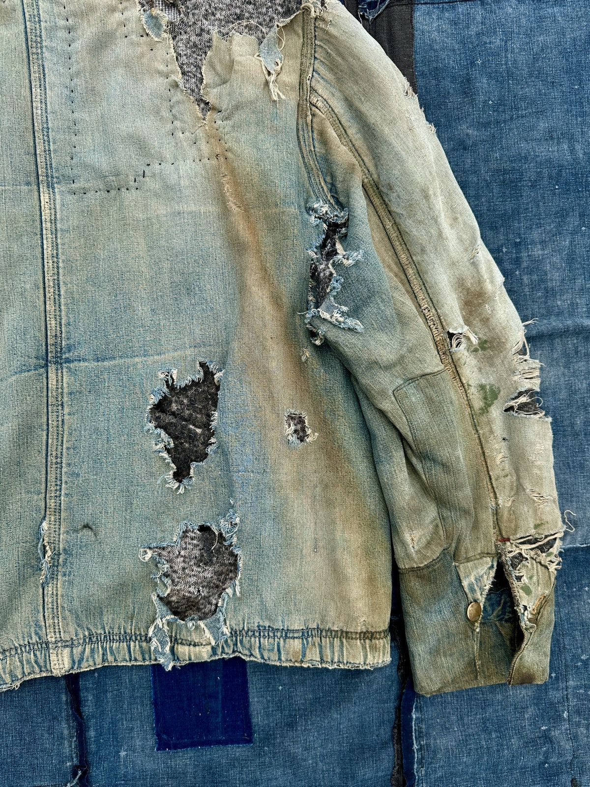 Vintage Trashed 40s-50s zombie blanket denim distressed chore jkt Size US L / EU 52-54 / 3 - 6 Thumbnail