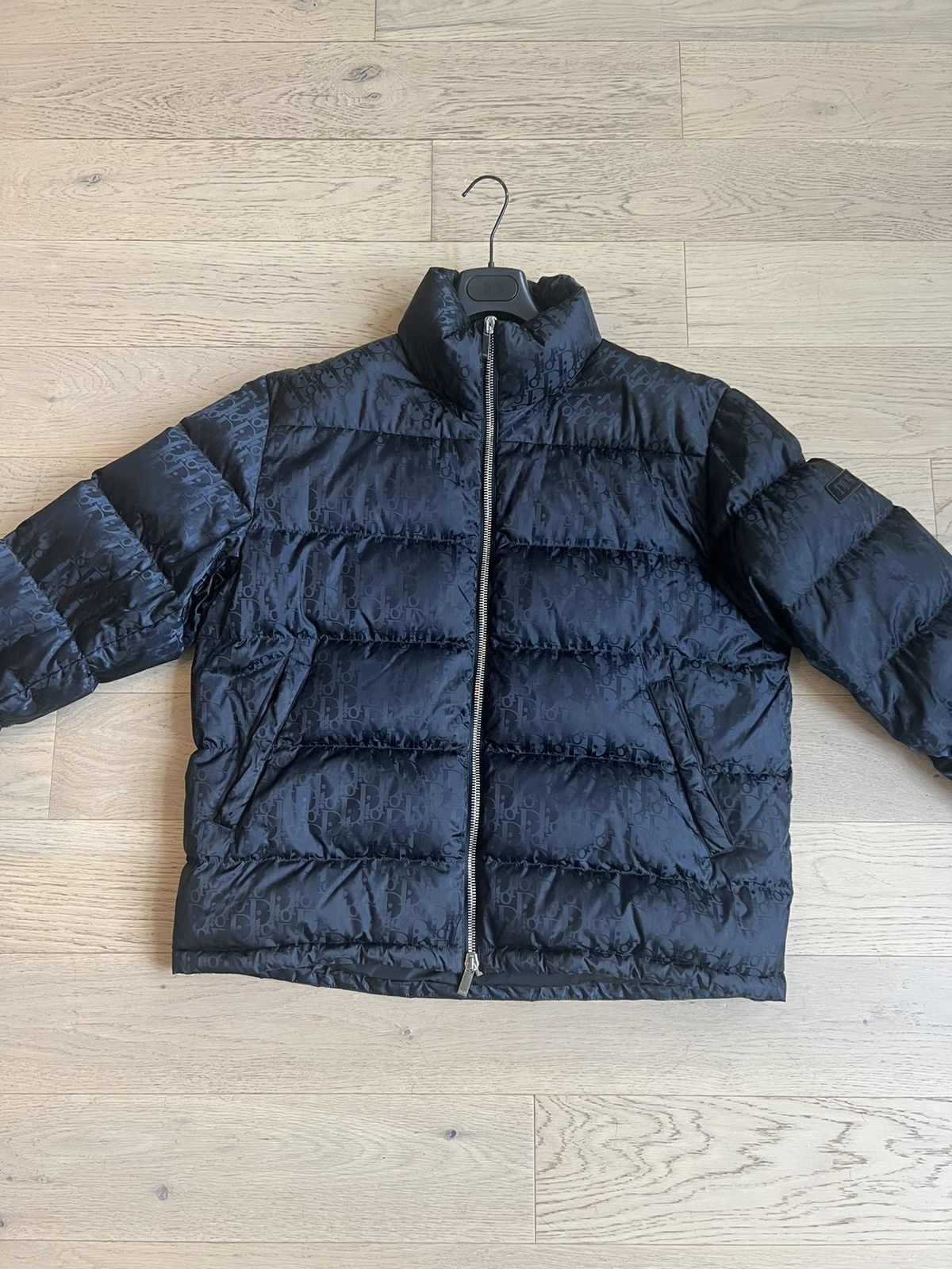 Dior パファージャケット ブラック Dior Mens Oblique Logo Down Puffer Jacket Large IT 50 Black