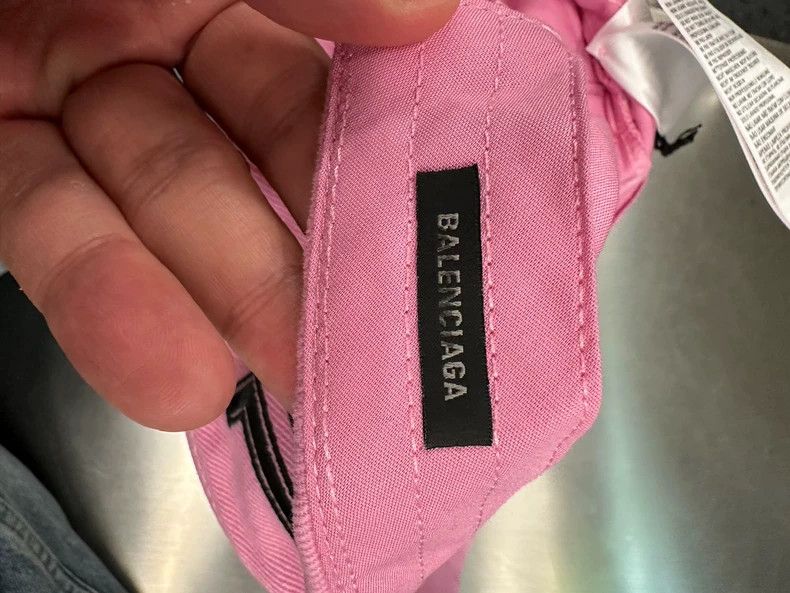 Balenciaga Balenciaga Miami Pink Manchester United Emblem Hat Curved Size ONE SIZE - 5 Thumbnail