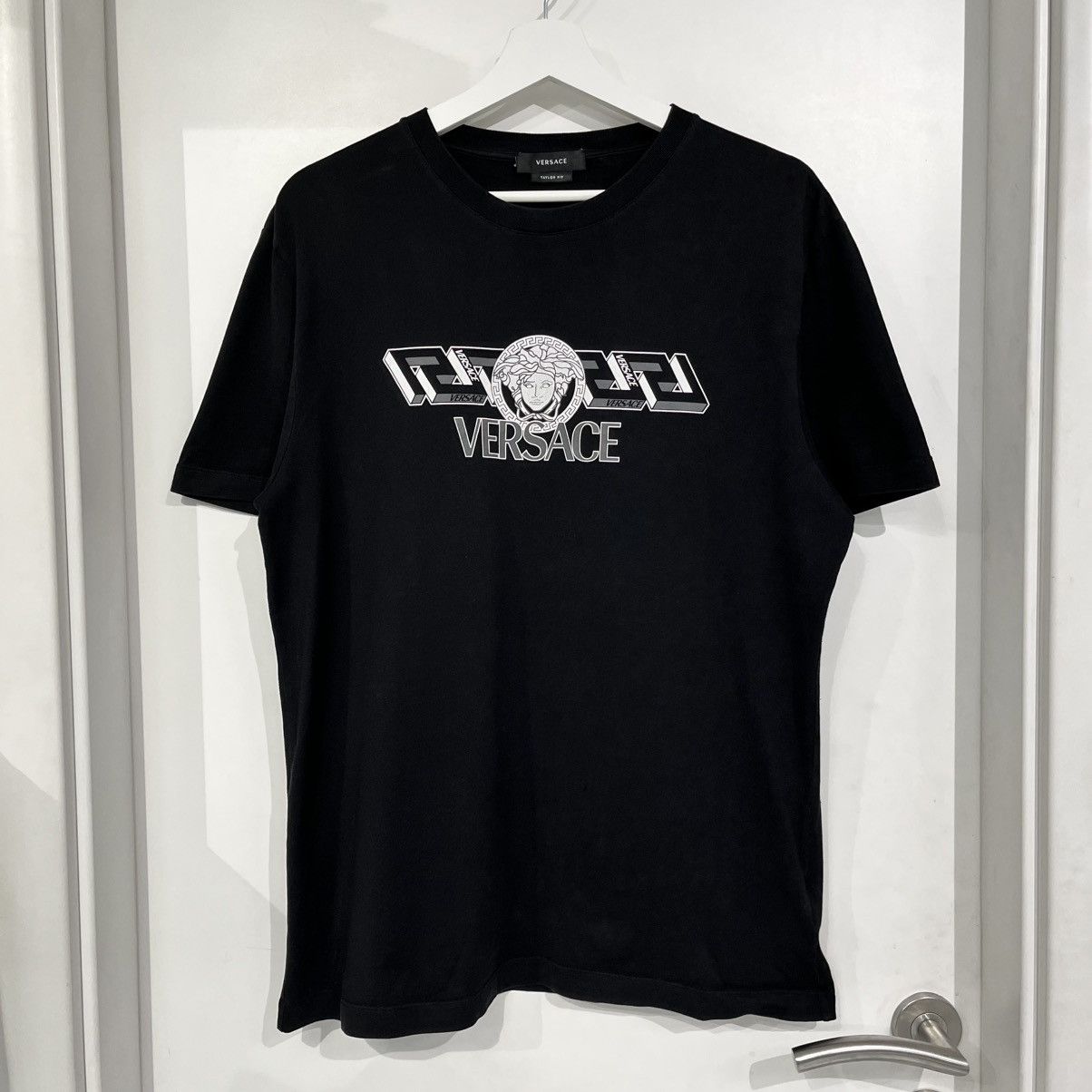 Versace Versace Black Tee Size US L / EU 52-54 / 3 - 1 Thumbnail