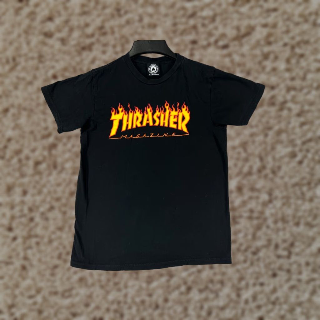 Thrasher Thrasher Men's T-Shirt Shirt Small Black Logo 90s Retro Skate Beach 100% Cotton Mens S Black Thrasher Logo Shirt 90s Skateboard Retro Mens S Size US S / EU 44-46 / 1 - 1 Thumbnail