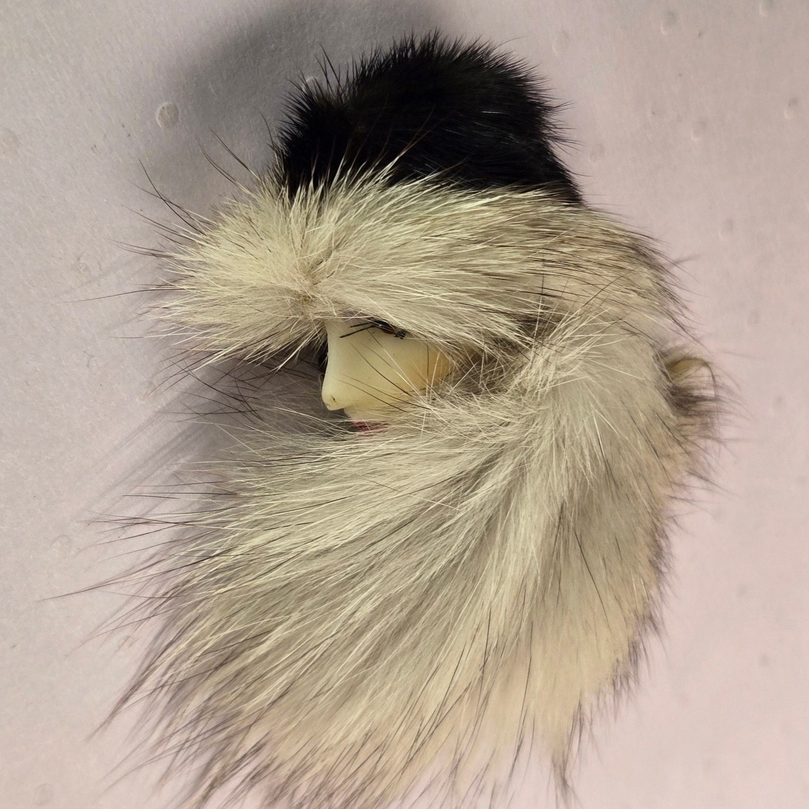 Vintage Vintage Art Deco Lady Brooch Real Mink Fur Pin Glamour Size ONE SIZE - 2 Thumbnail