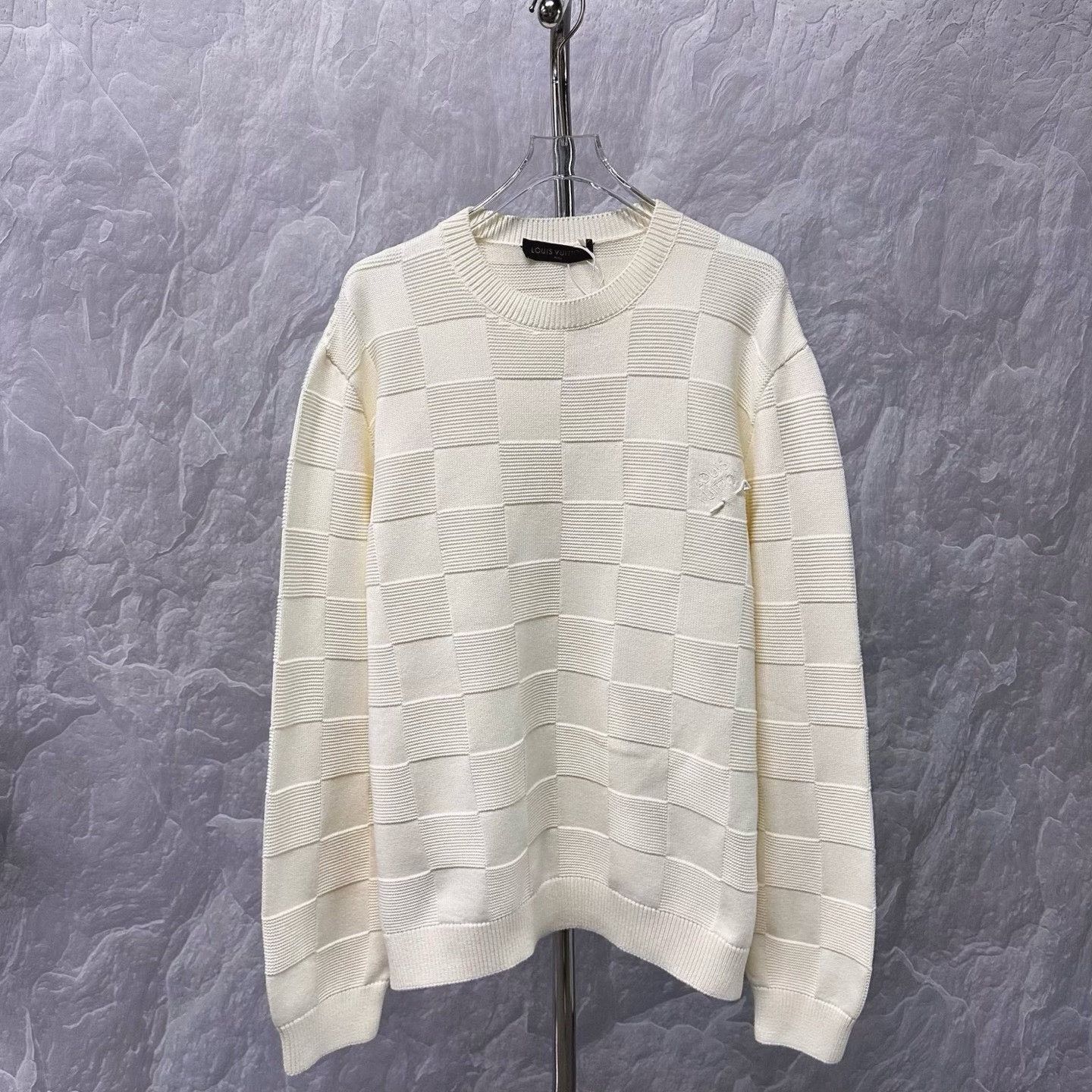 Louis Vuitton Louis Vuitton Checkerboard Pin Sweater XXL Size US XXL / EU 58 / 5 - 1 Thumbnail