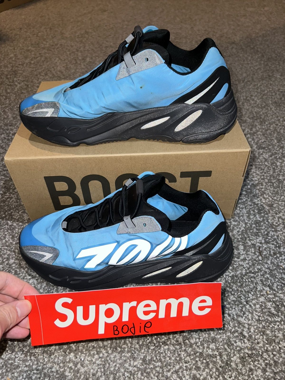 Adidas Yeezy boost 700 mnvm bright cyan
