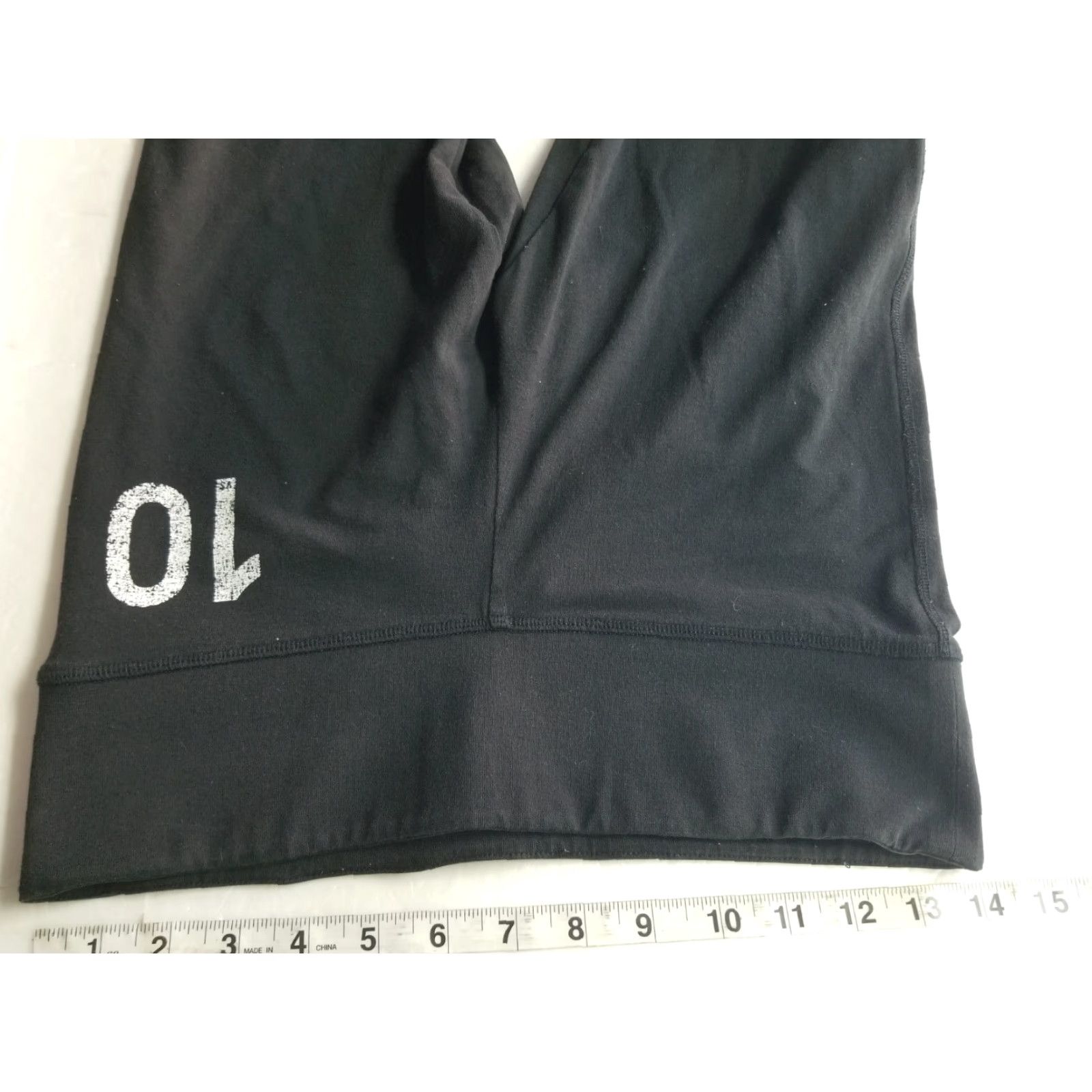 Victoria's Secret Victoria's Secret Sweatshorts Bermuda Womens Black High Rise Casual Activewear Pockets Size S - Regular Fit Size 28" / US 6 / IT 42 - 3 Thumbnail