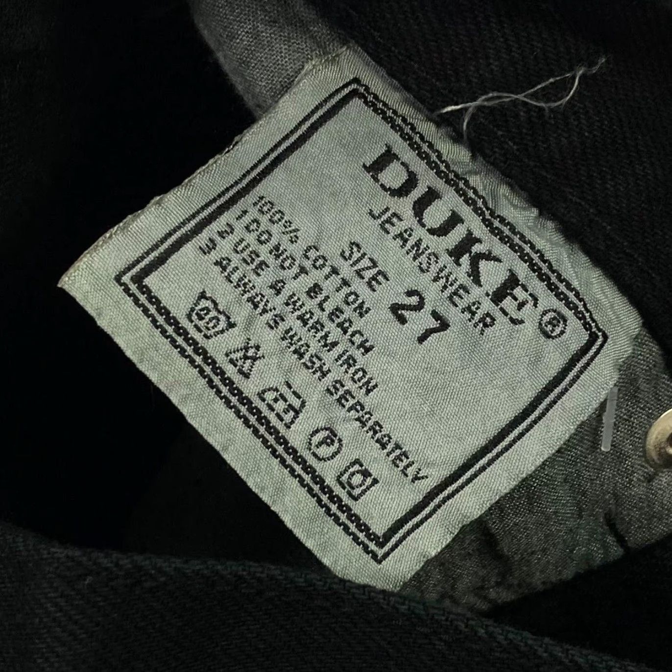 Vintage VINTAGE Duke Jeanswear Black Denim Jeans 27 x 28 Women Straight Regular Zip Fly Button Fastening Deadstock Early 00's Size 27" / US 4 / IT 40 - 5 Thumbnail