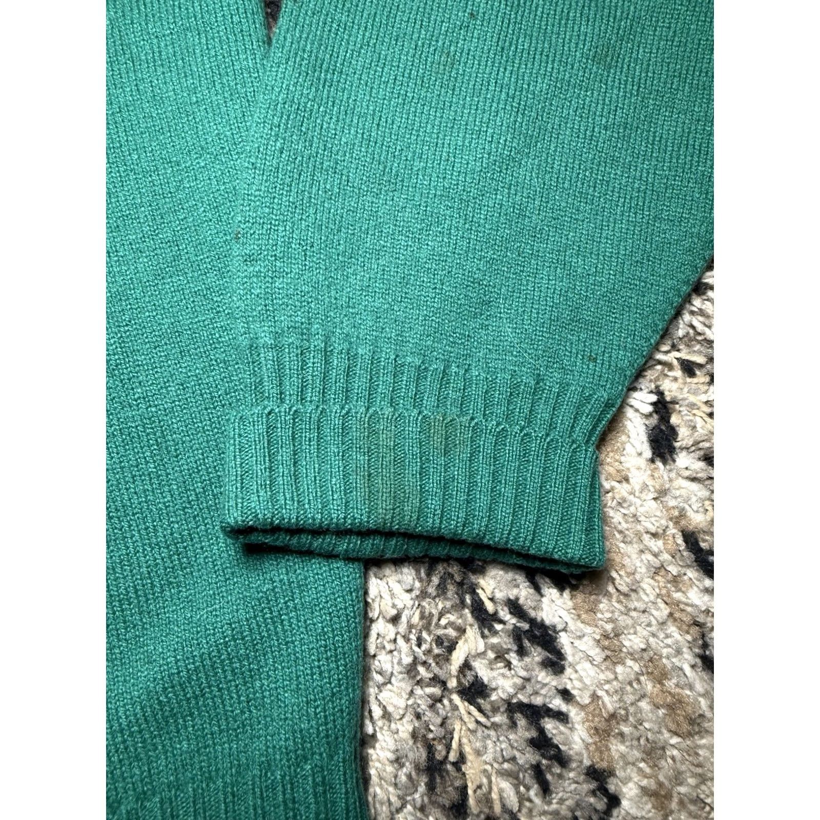 George VINTAGE Capper McGeorge 100% Cashmere Cardigan Kelly Green Made Scotland Mens 44 Casual 1970s Grunge Shirt/Cardigan Size US XXL / EU 58 / 5 - 4 Thumbnail