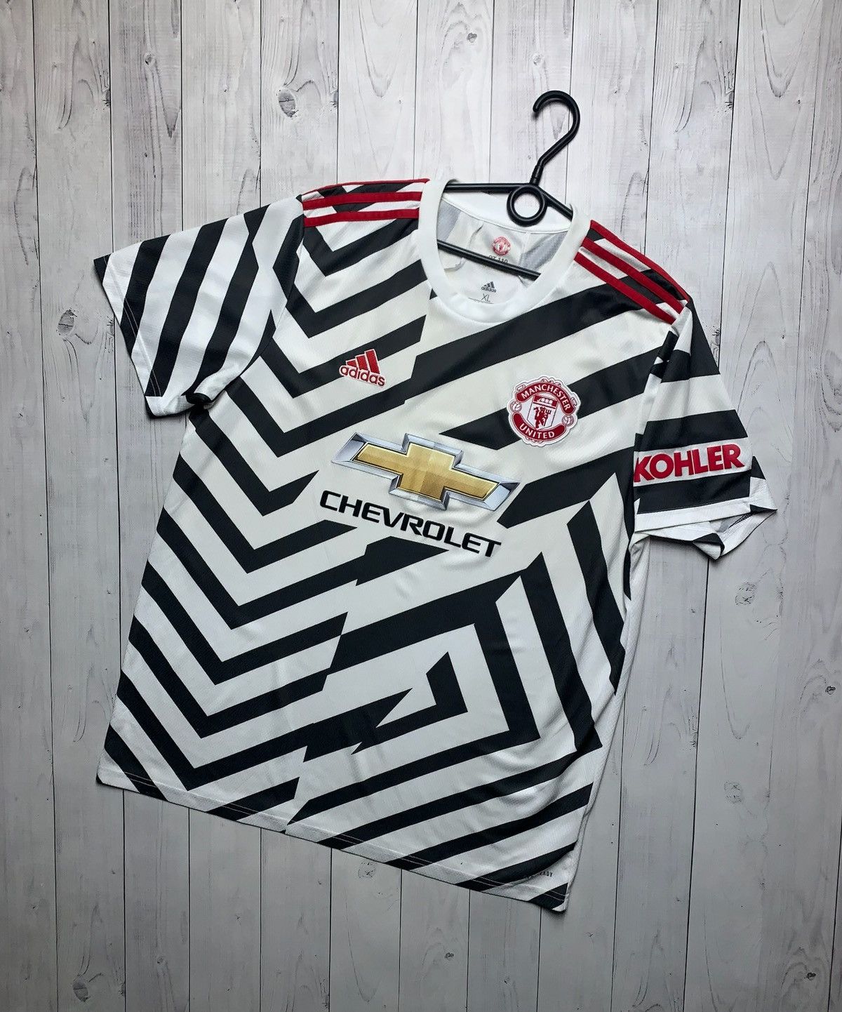 Adidas × Vintage Vintage adidas Manchester United soccer jersey away Xl Size US XL / EU 56 / 4 - 1 Thumbnail