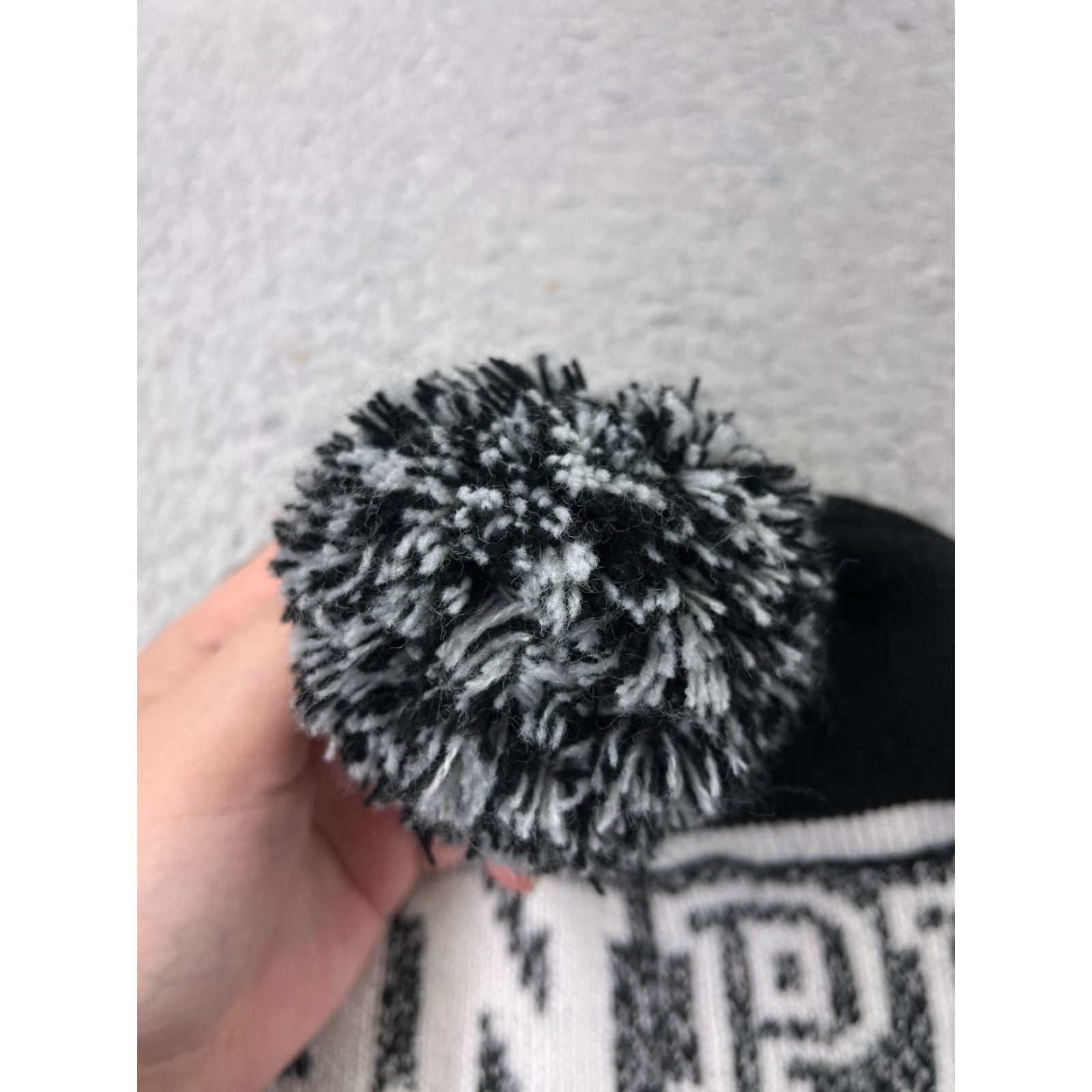 Victoria's Secret Victoria's Secret Beanie Adult One Size Black White Pom PINKNATION Acrylic Size ONE SIZE - 3 Thumbnail