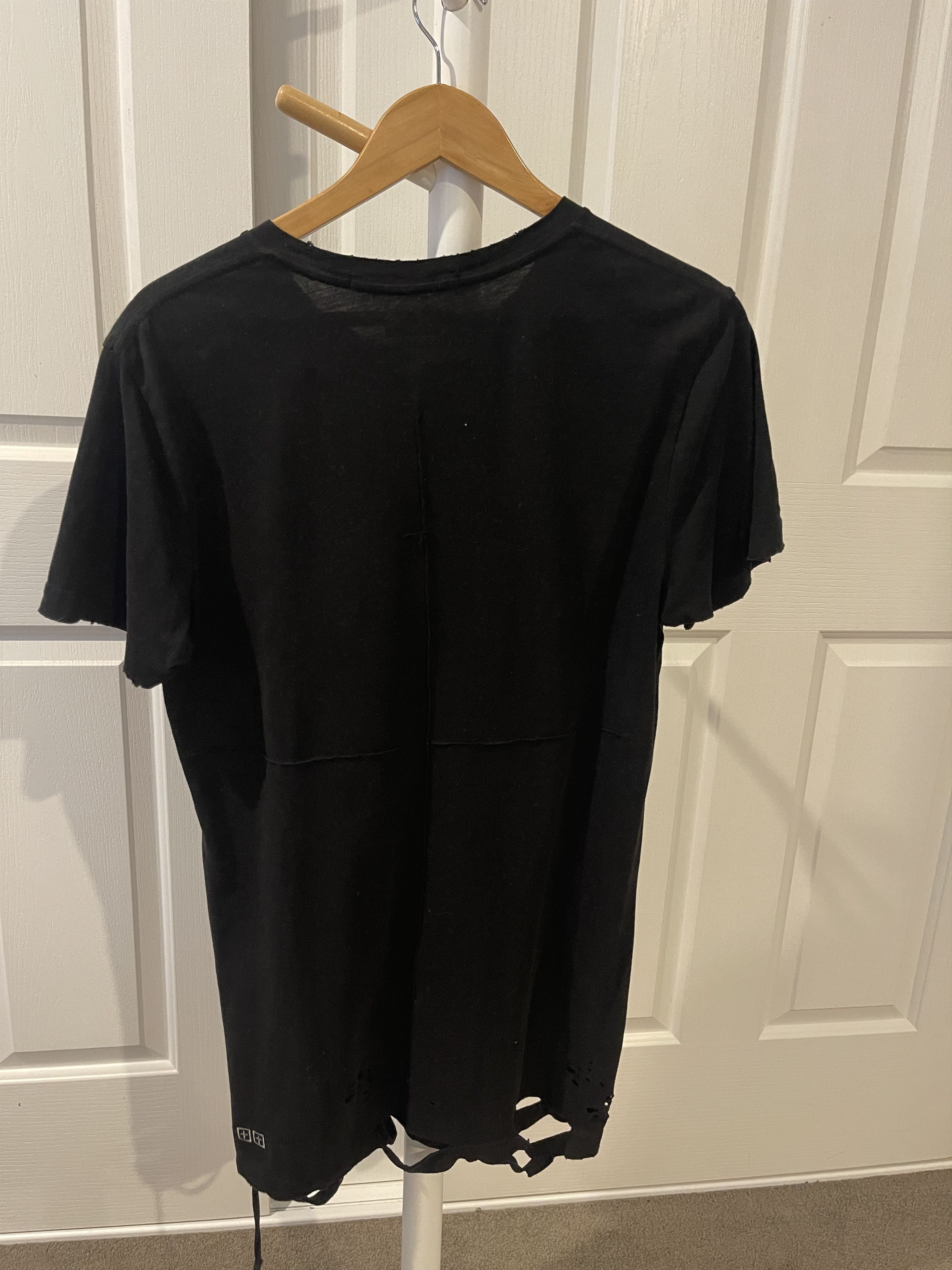 Ksubi Ksubi plain black ripped T-shirt Size US S / EU 44-46 / 1 - 2 Thumbnail