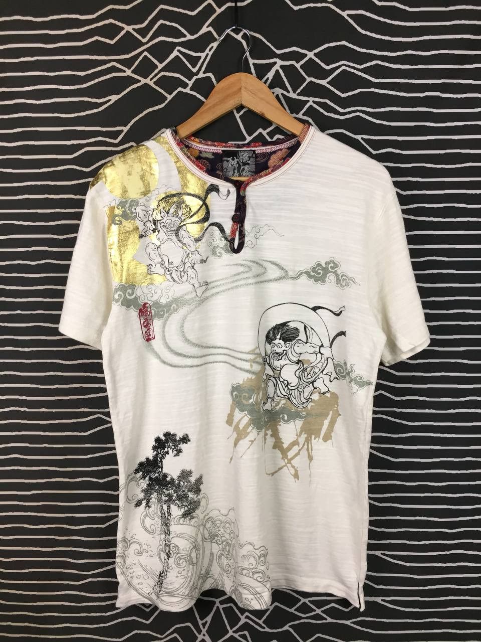 Japanese Brand Japanese Sukajan-Style Fujin Raijin Japan Mythological Tee Size US L / EU 52-54 / 3 - 1 Thumbnail