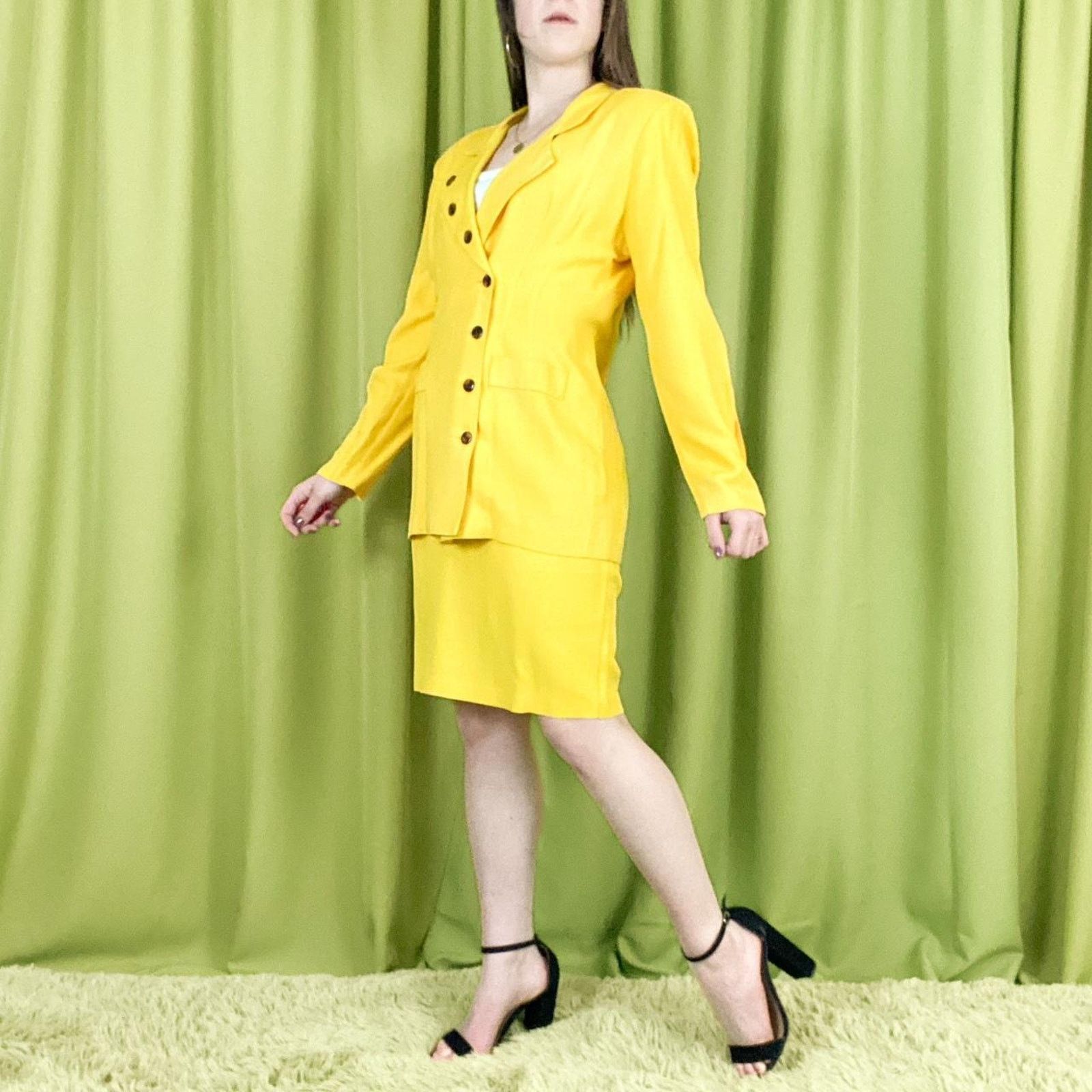 Vintage 80s Vintage Bright Yellow 2 Piece Asymmetrical Skirt Suit Size 28" / US 6 / IT 42 - 3 Thumbnail
