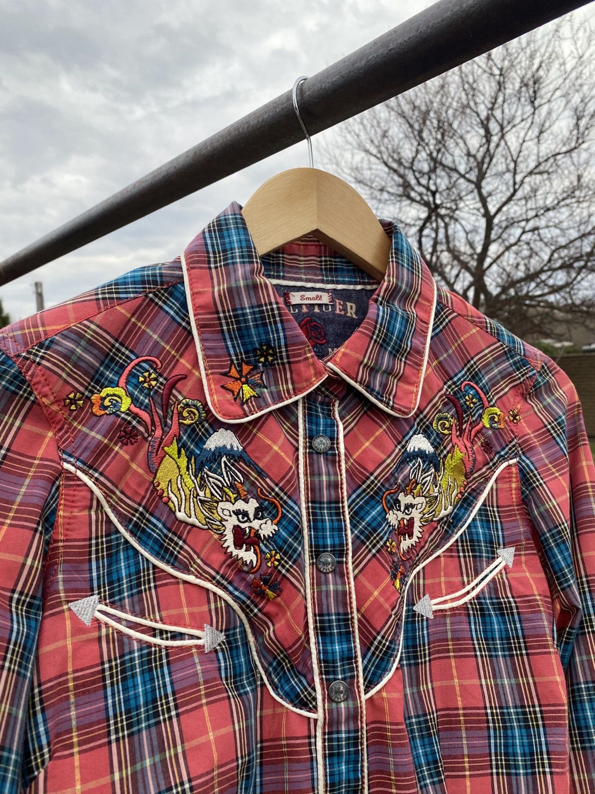 Tommy Hilfiger × Vintage Vintage Tommy Hilfiger Denim Dragon Western Shirt Y2K 2000s Size S / US 4 / IT 40 - 5 Thumbnail