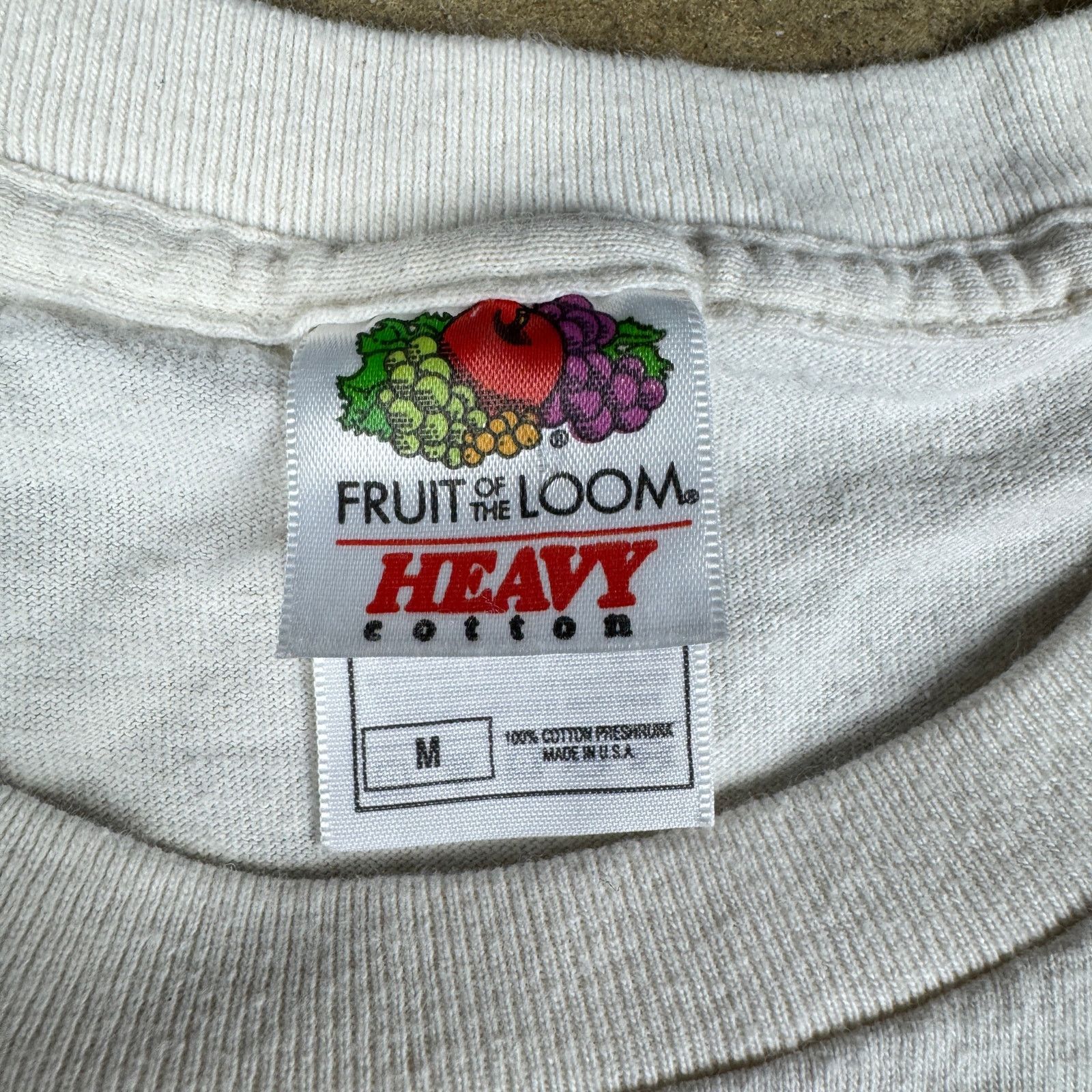 Fruit Of The Loom Vtg Fruit of the Loom Chicago Gray Wolf Tee Unisex Medium Size US M / EU 48-50 / 2 - 6 Thumbnail