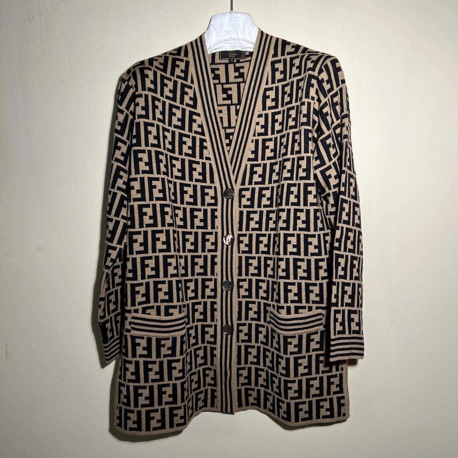 Fendi Fendi FF Logo Cardigan Sweater Wool Size 44 Size US M / EU 48-50 / 2 - 1 Thumbnail