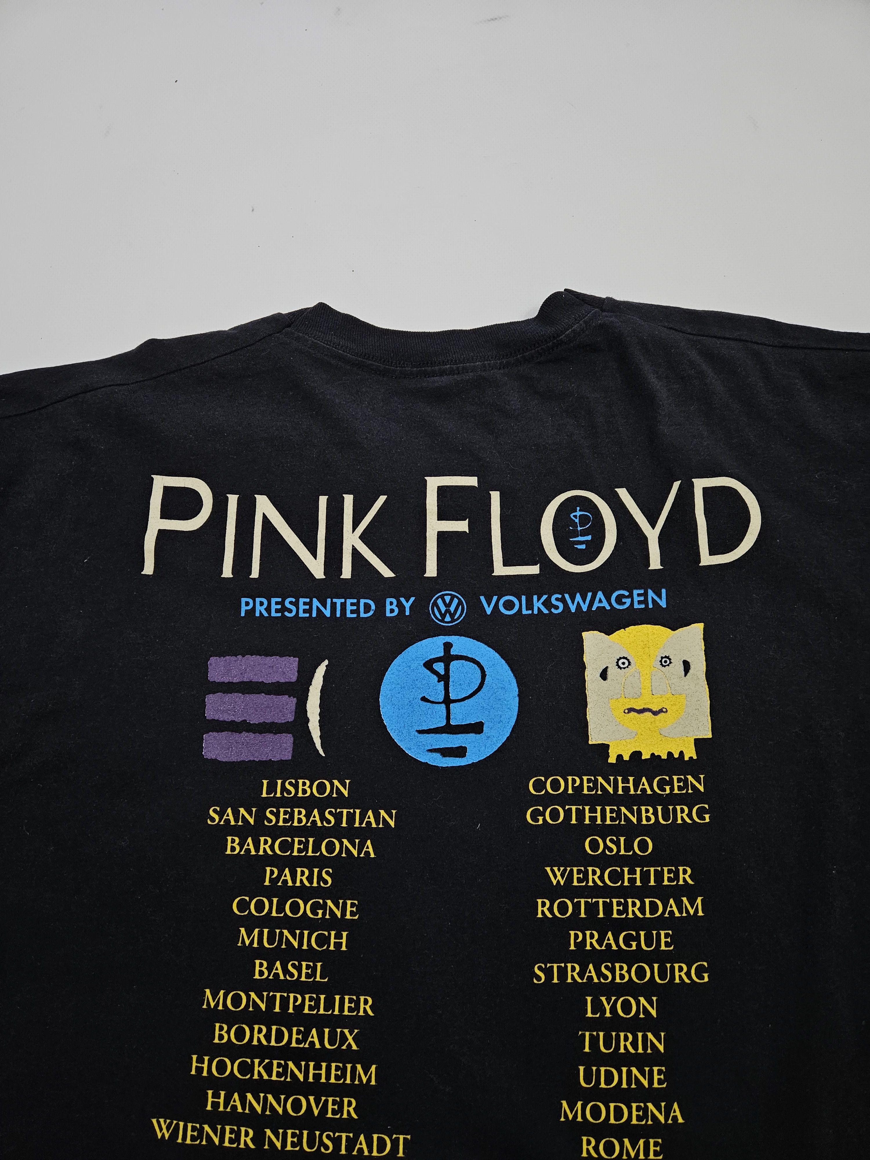 Band Tees Vintage 1994 pink floyd division bell european tour tee Size US L / EU 52-54 / 3 - 8 Thumbnail