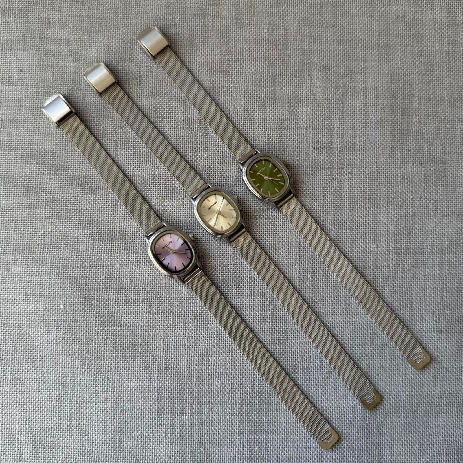 Other Elegant silver vintage style watch MENS2 Size ONE SIZE - 6 Thumbnail