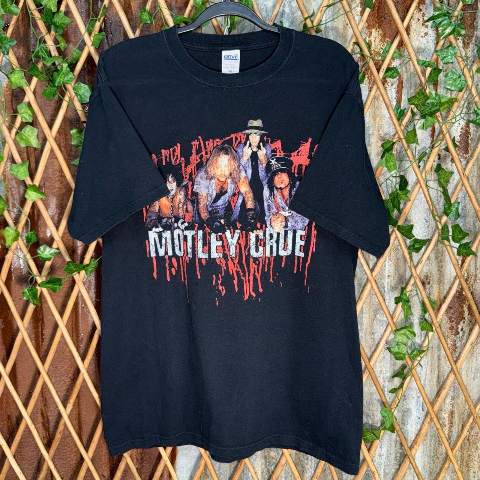 Anvil Vintage y2k motley crue Tommy Lee, Vince Neil, rock band tee Size US XL / EU 56 / 4 - 1 Thumbnail