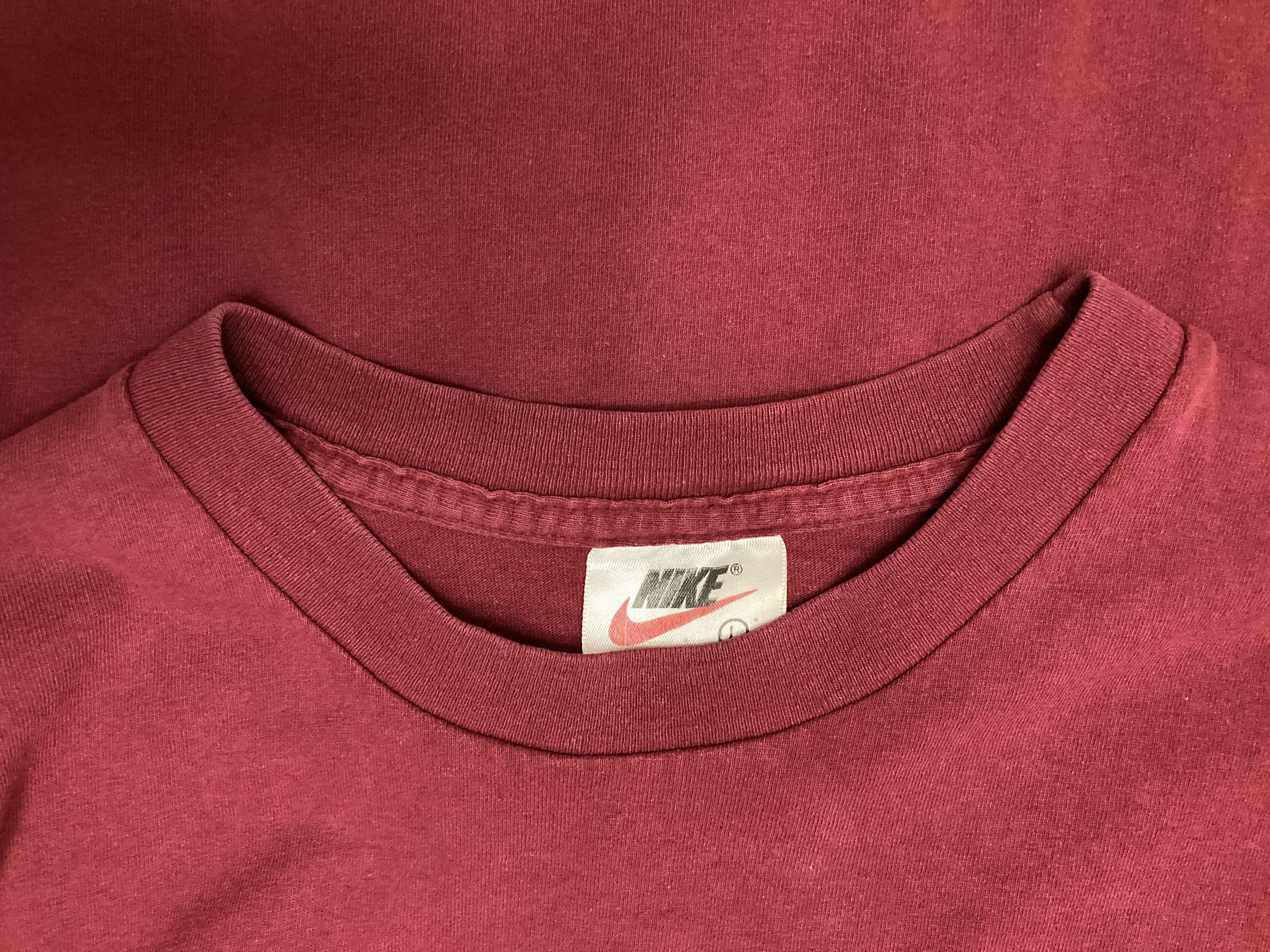 Nike × Vintage *Rare* Vintage 90s Nike Rubber Swoosh Logo Tee Size US L / EU 52-54 / 3 - 2 Thumbnail