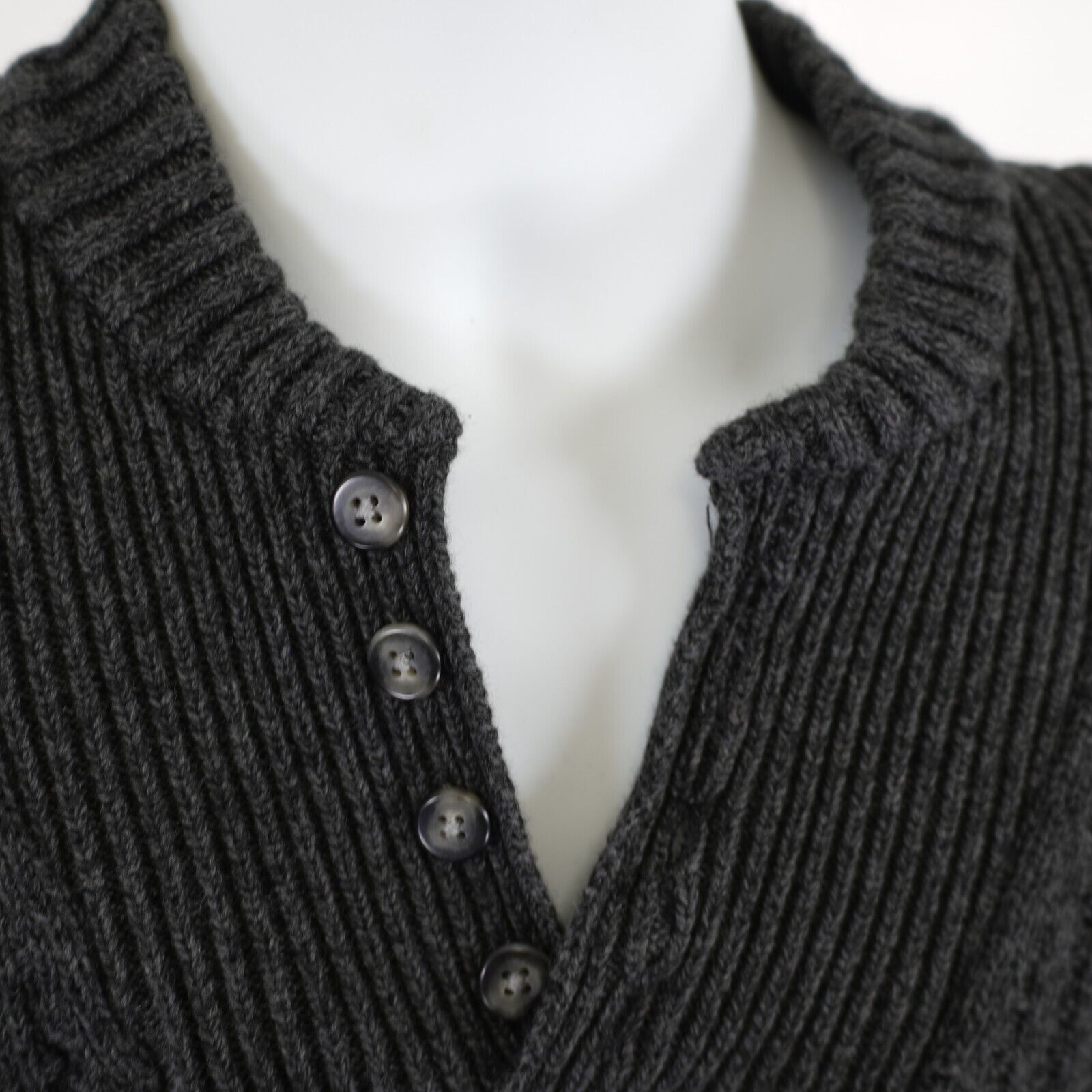 Eddie Bauer Eddie Bauer Large Gray Cotton Cable Knit Sweater Button 1/4 Size US L / EU 52-54 / 3 - 2 Thumbnail