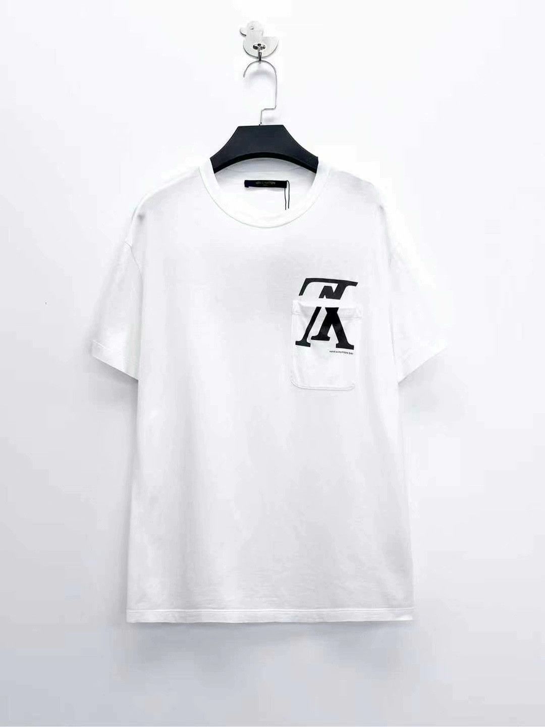 Louis Vuitton louis vuitton white pocket logo short sleeve tee Size US XS / EU 42 / 0 - 1 Thumbnail