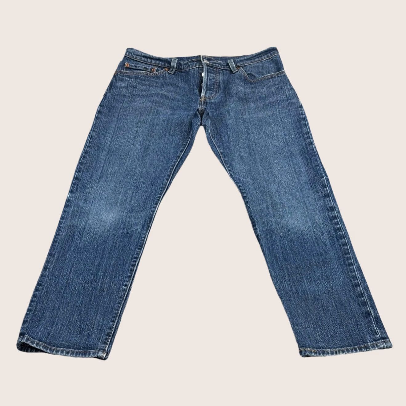 Levi's VINTAGE Levi's 501 Jeans Jeans 28W Regular L27.5 Inseam 5-Pocket Button Fly Denim Blue Men’s Regular No Pattern Size US 28 / EU 44 - 1 Thumbnail