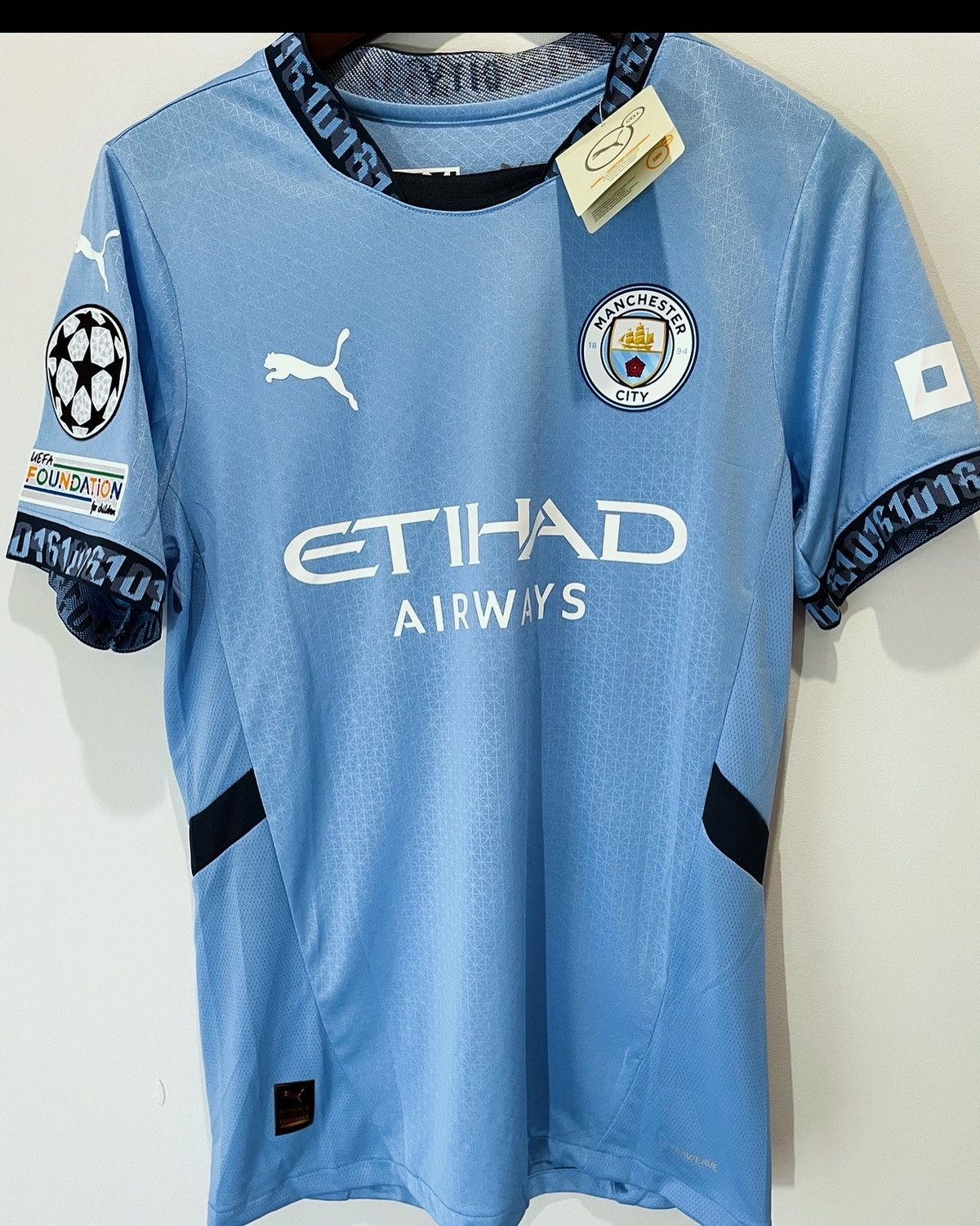 Puma Manchester city Haaland new season Size US M / EU 48-50 / 2 - 6 Thumbnail
