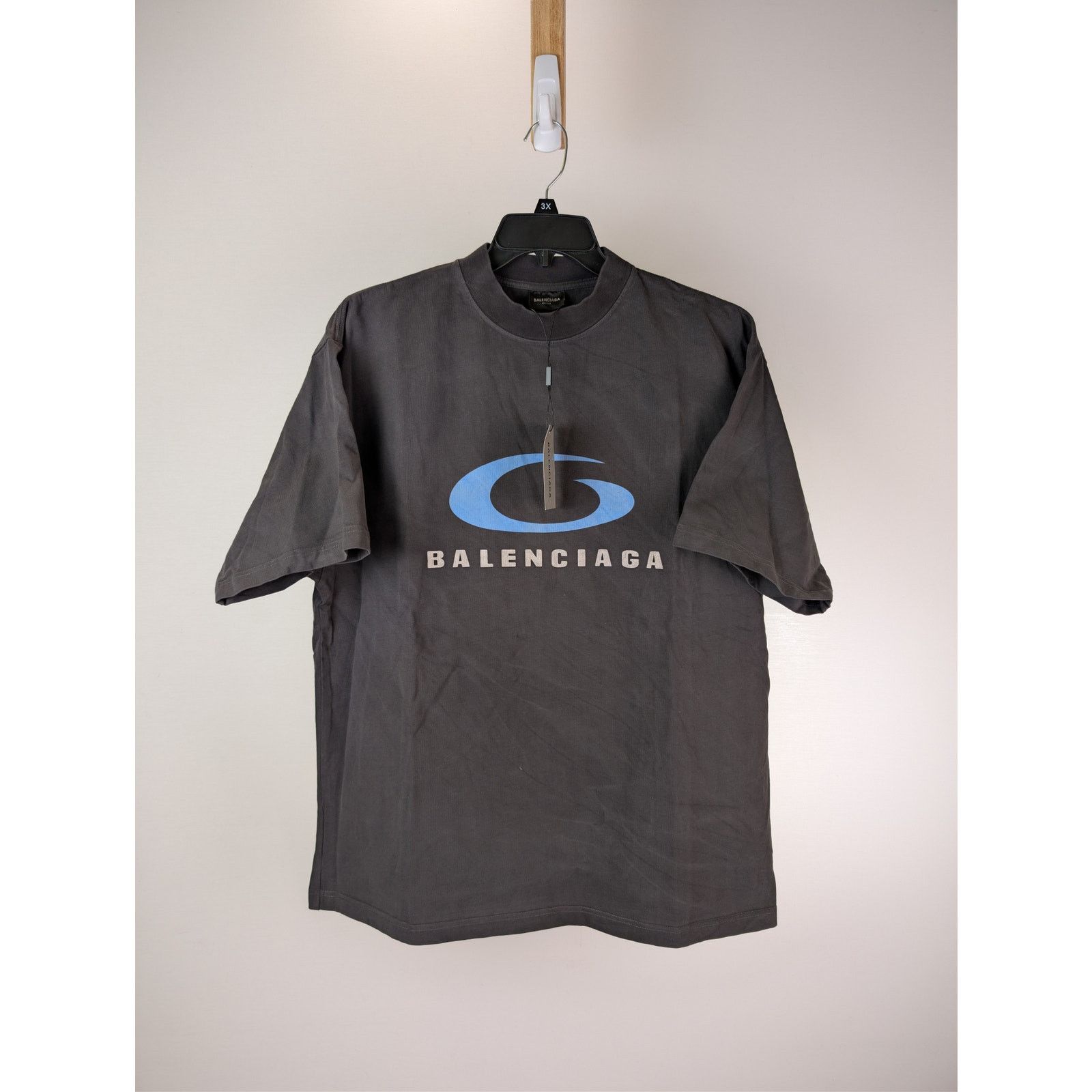 o1rshd1 Men's Loop Sports Icon T-Shirt in Black